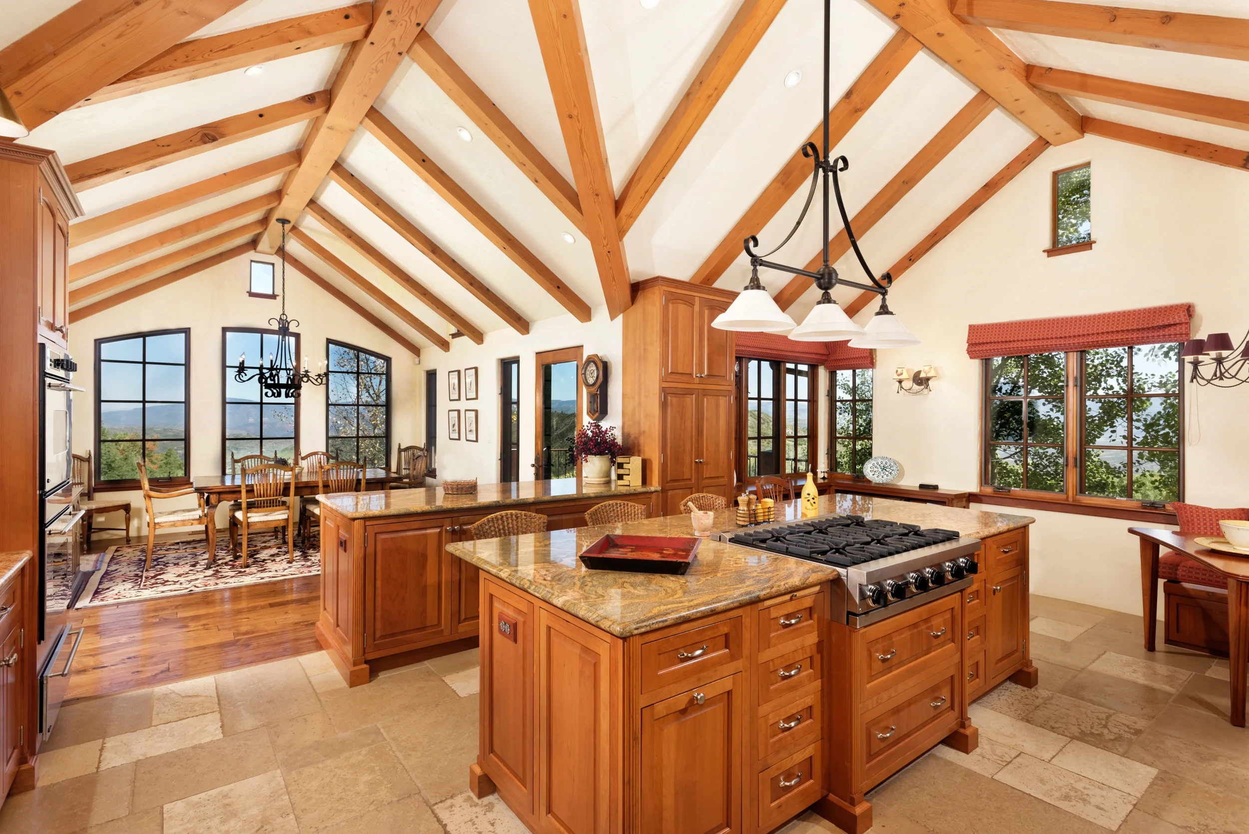 MountainHomePhoto_PetrWeb003.jpg
