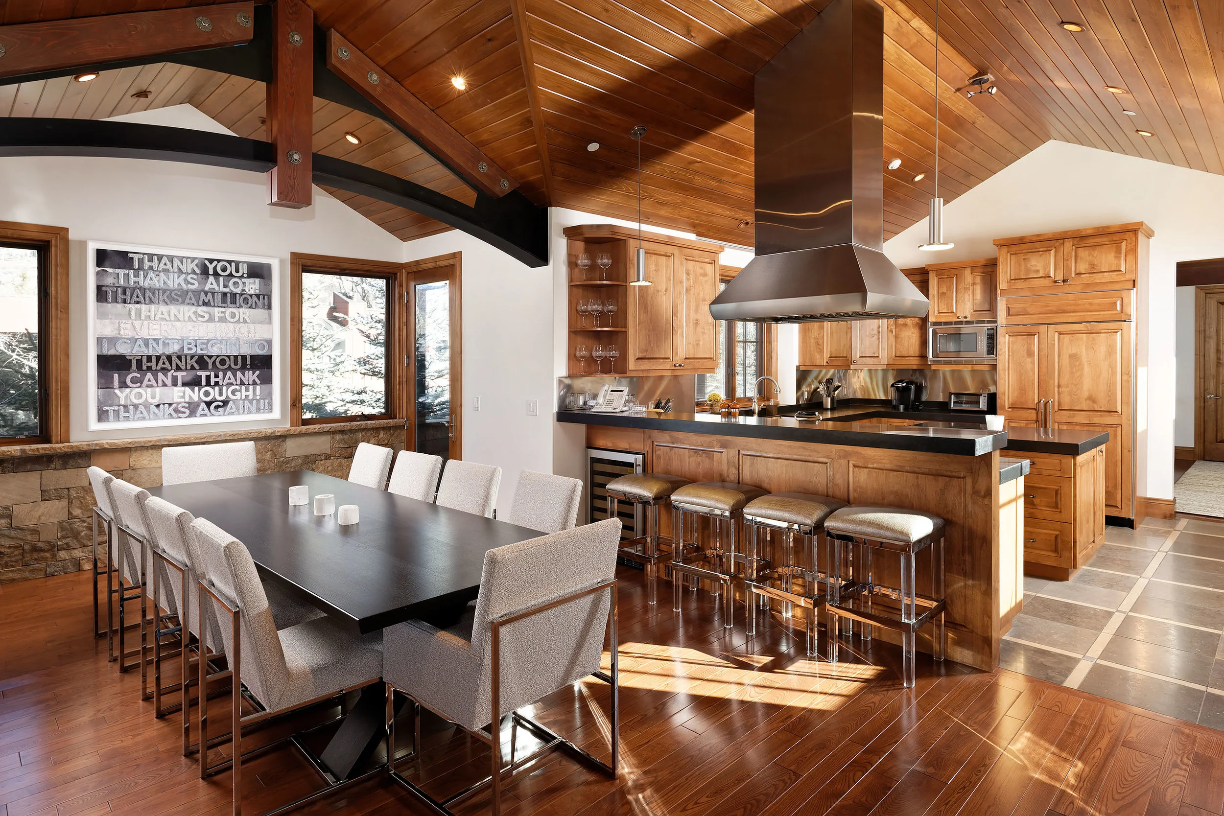 552Walnut_Med211.jpg