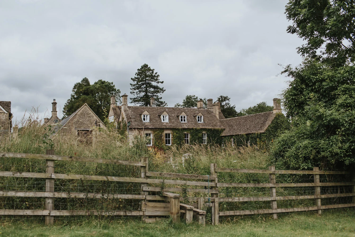 Kate-Dan-Cripps-Barn-0004.jpg