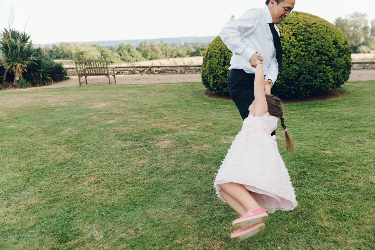 oxon-hoath-wedding-outdoor-35.jpg