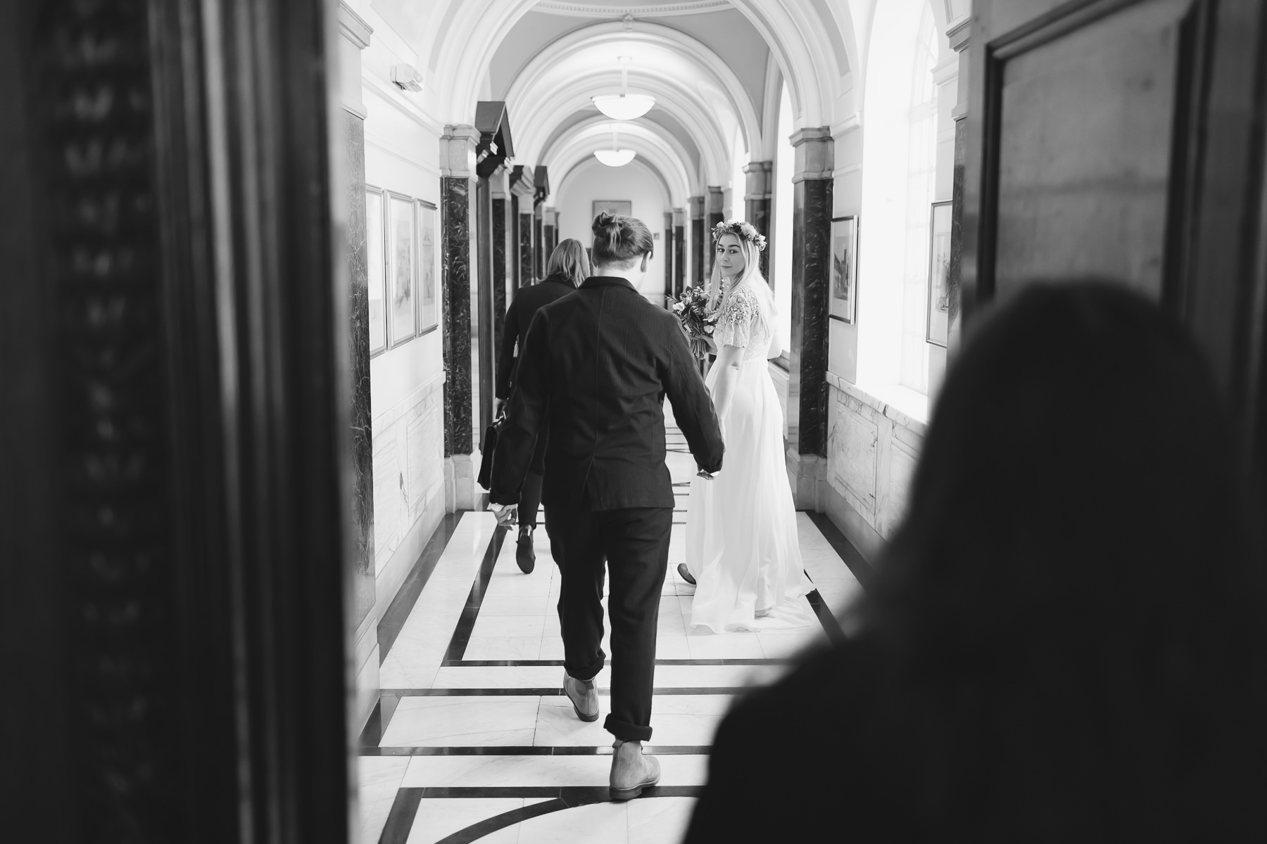 winter-elopement-london-069.jpg