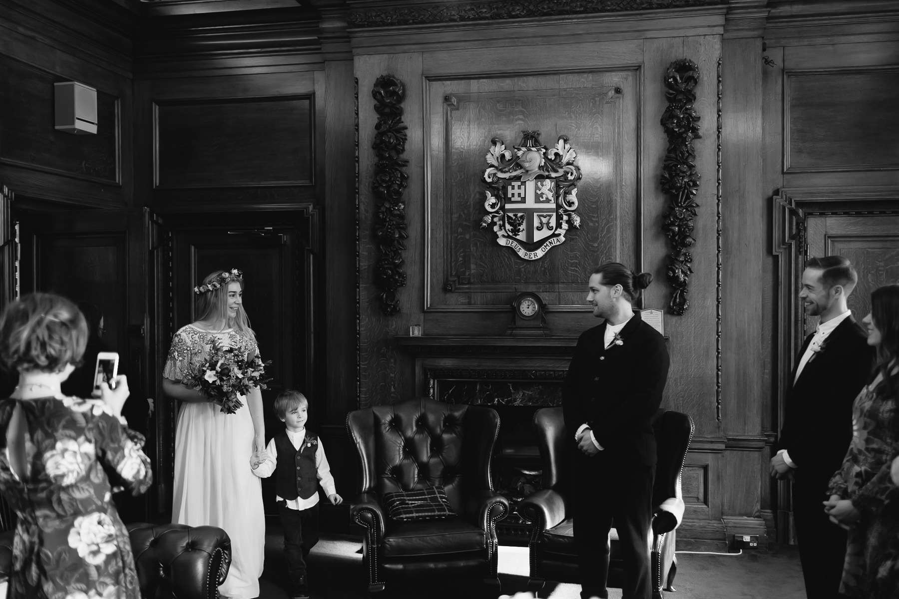 winter-elopement-london-078.jpg