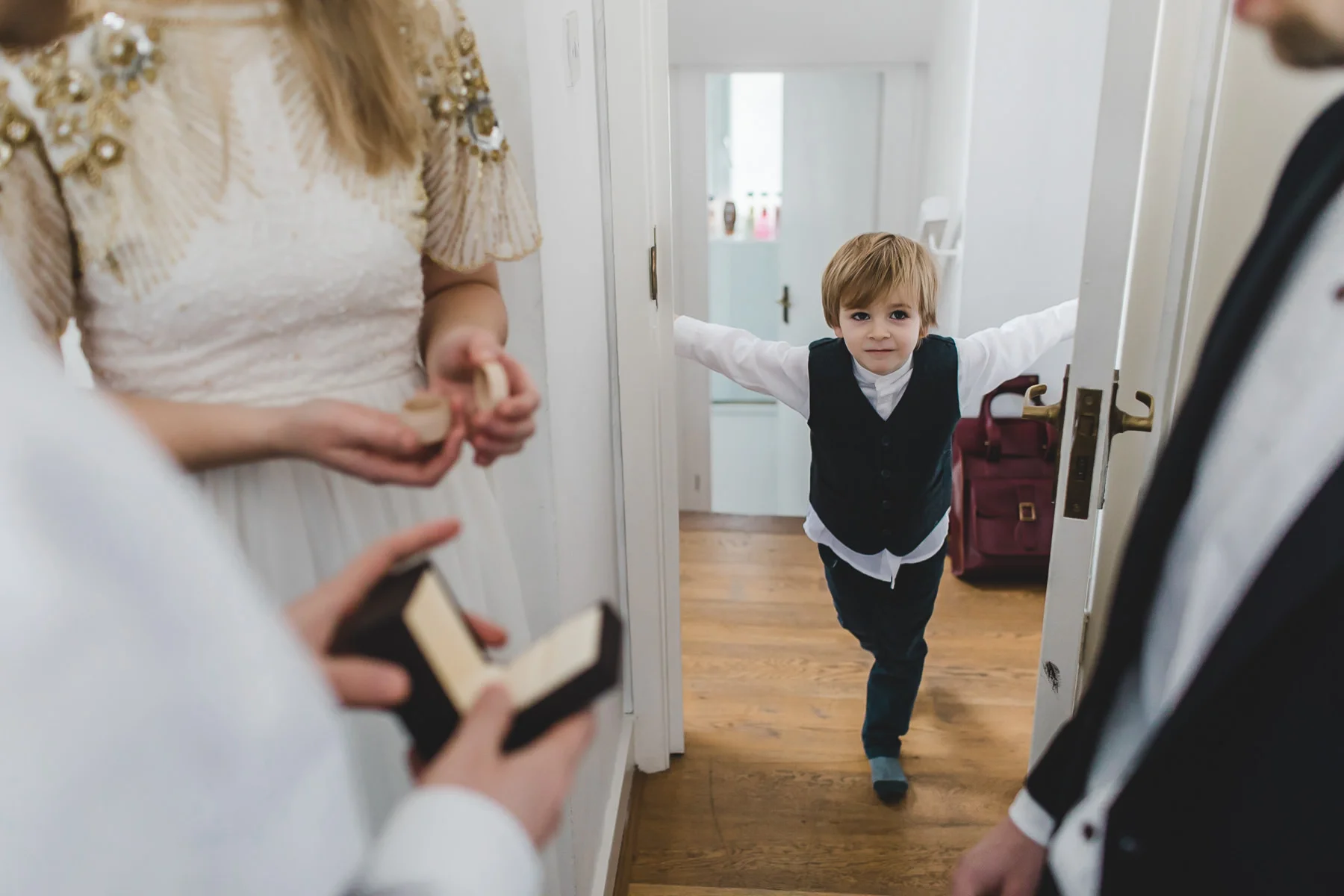 winter-elopement-london-020.jpg