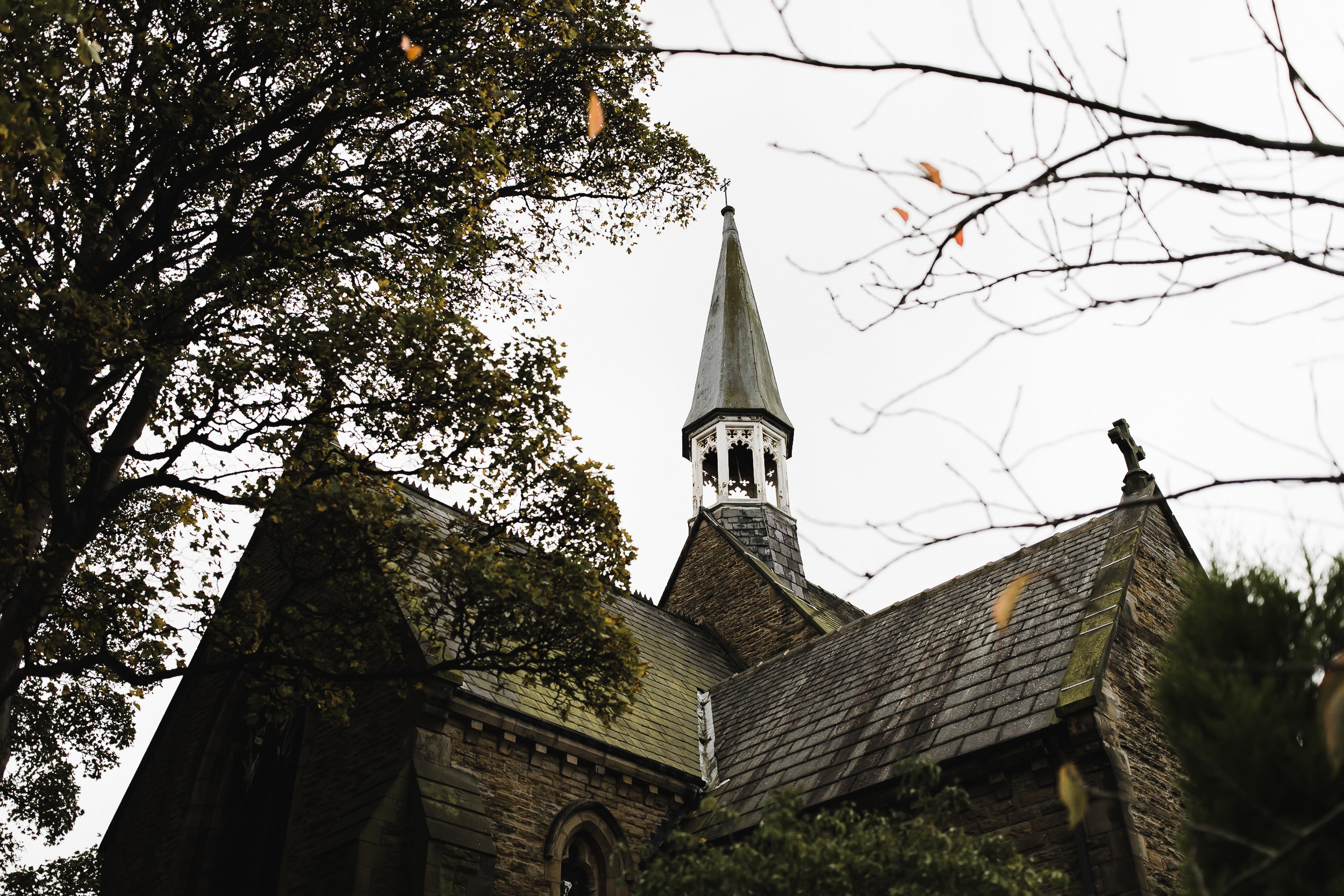 Oakwell_Hall_Yorkshire_rain_wedding_021.jpg