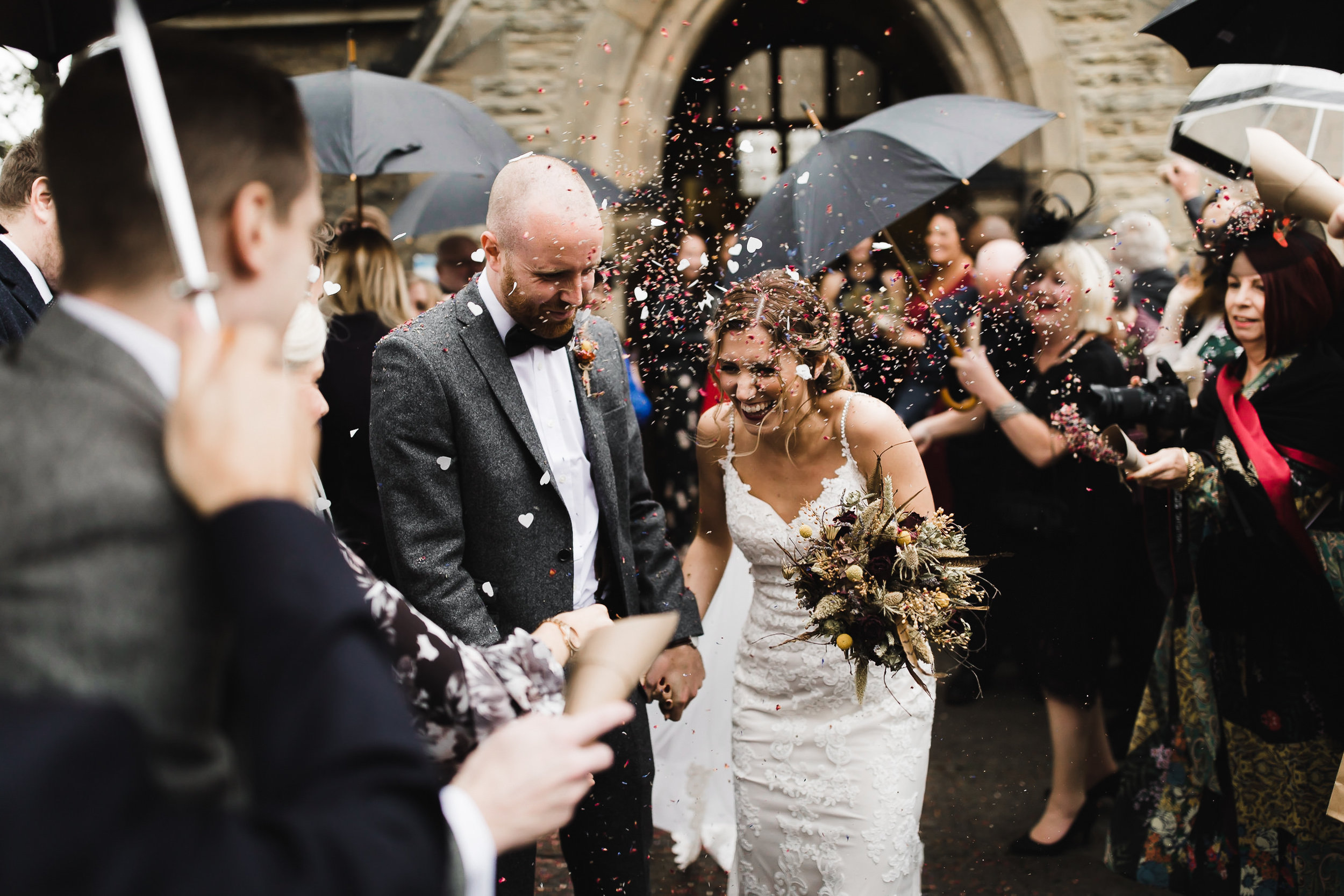 Oakwell_Hall_Yorkshire_rain_wedding_053.jpg