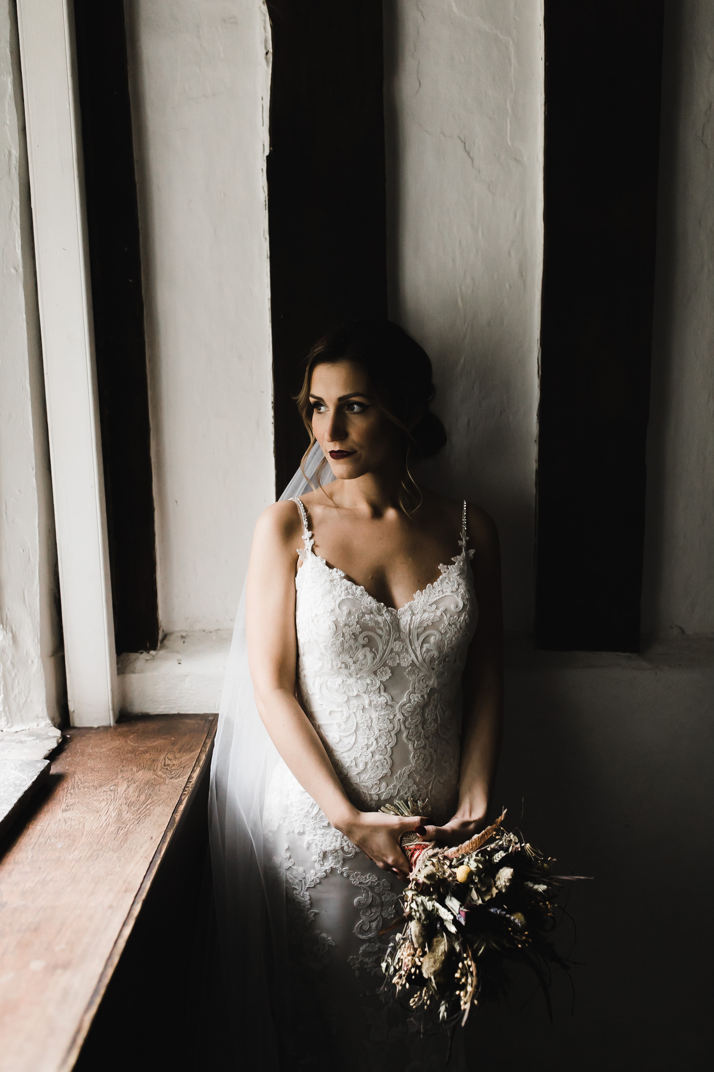 Oakwell_Hall_Yorkshire_rain_wedding_069.jpg