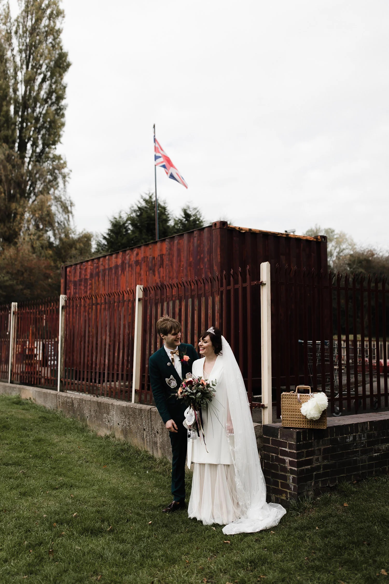 Steam_train_wedding_Great_Central_Railway_Jo_Al_042.jpg