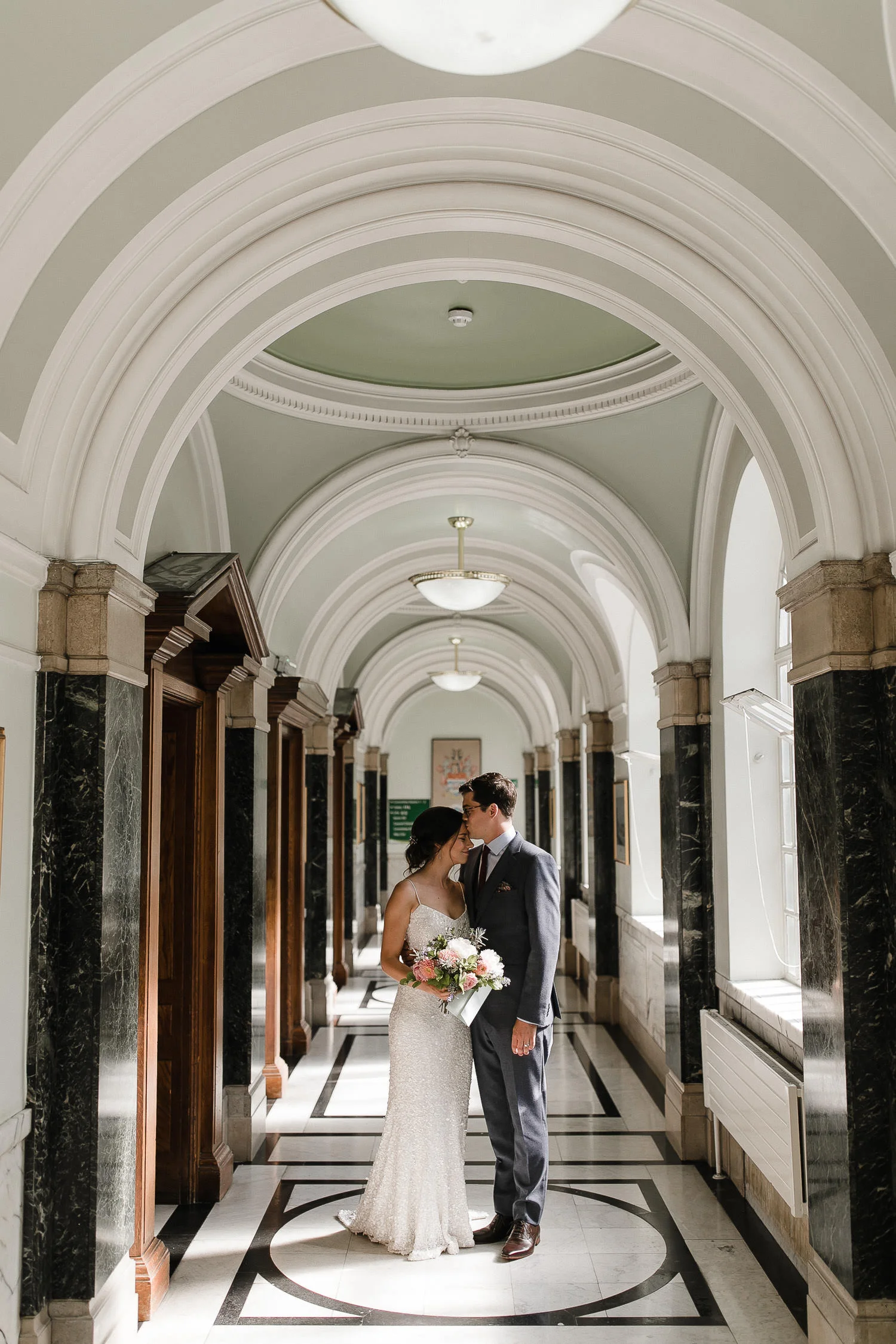 Islington_Town_Hall_Swan_Globe_Theatre_wedding-42.jpg