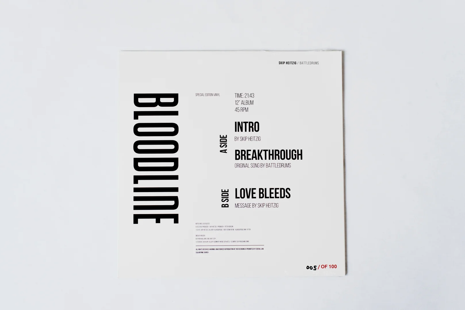 BoxPackaging-Book-Bloodline-Minimal-White-Byrne-9905.jpg