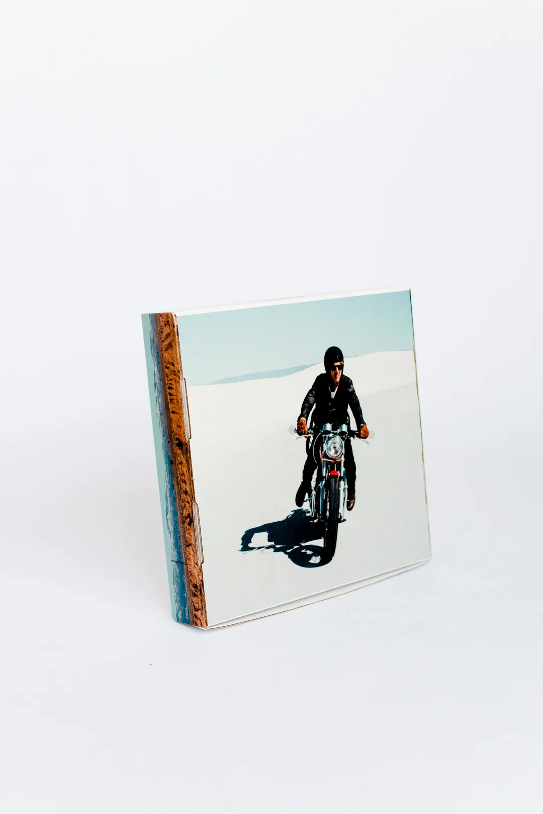 BoxPackaging-Book-Bloodline-Minimal-White-Byrne-0052.jpg
