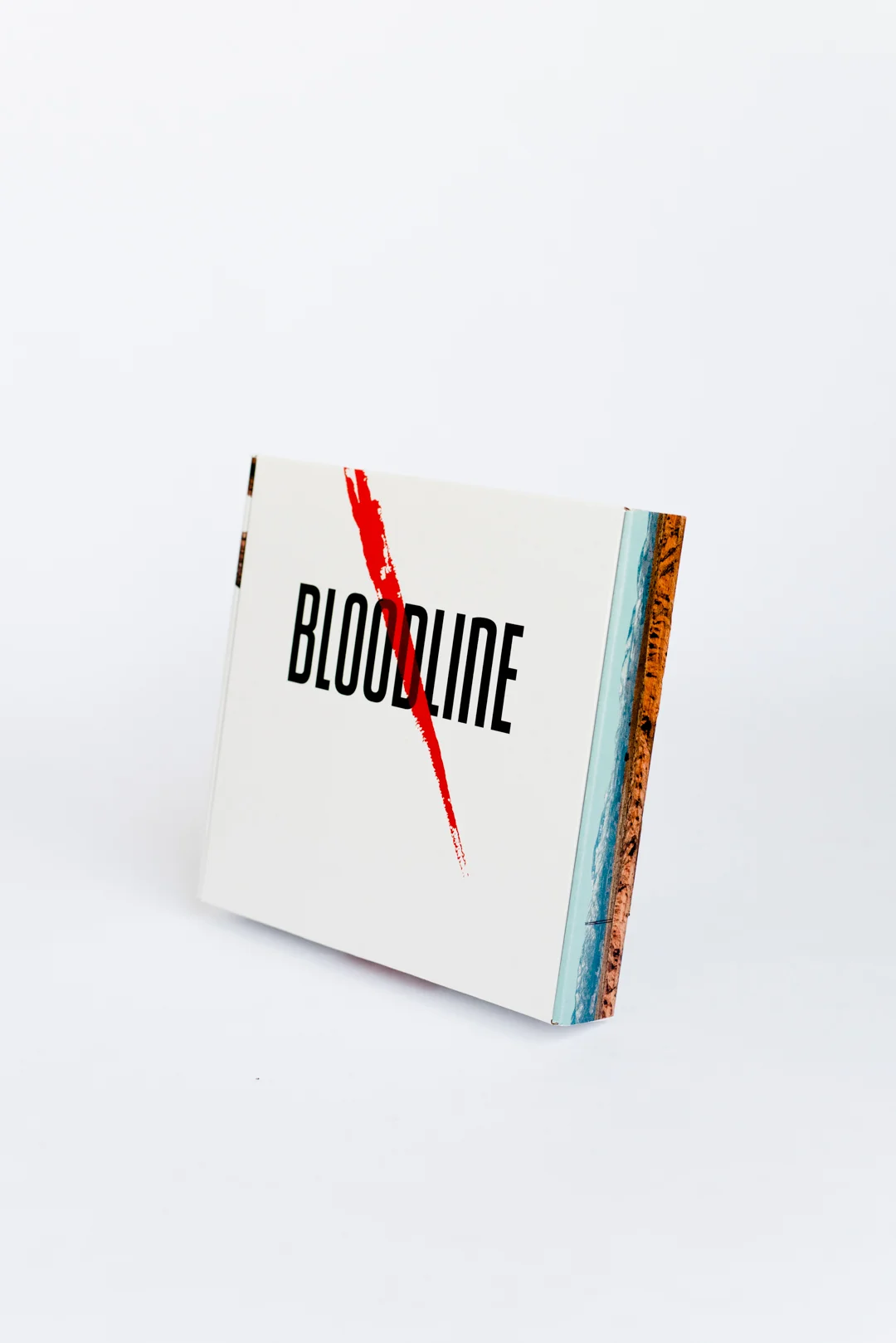 BoxPackaging-Book-Bloodline-Minimal-White-Byrne-0053.jpg