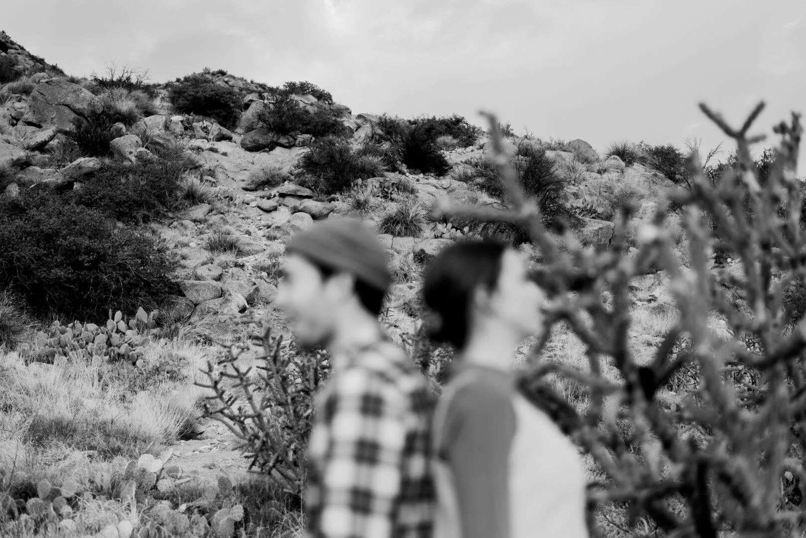 Photography-Couple-Fashion-DesertWinter-DuoInAnArcticDesert-BrittanyByrne-2079.jpg