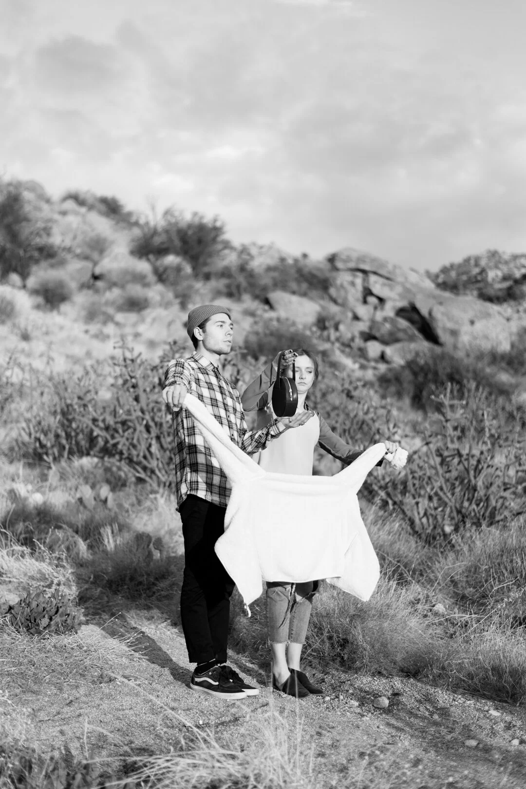 Photography-Couple-Fashion-DesertWinter-DuoInAnArcticDesert-BrittanyByrne-2190.jpg