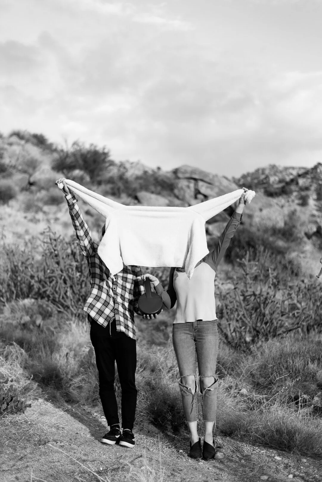 Photography-Couple-Fashion-DesertWinter-DuoInAnArcticDesert-BrittanyByrne-2197.jpg