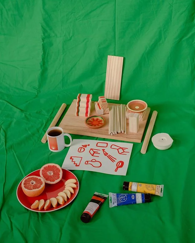 A view of some of the stuff I made for this project, sitting nicely for their Christmas family photos