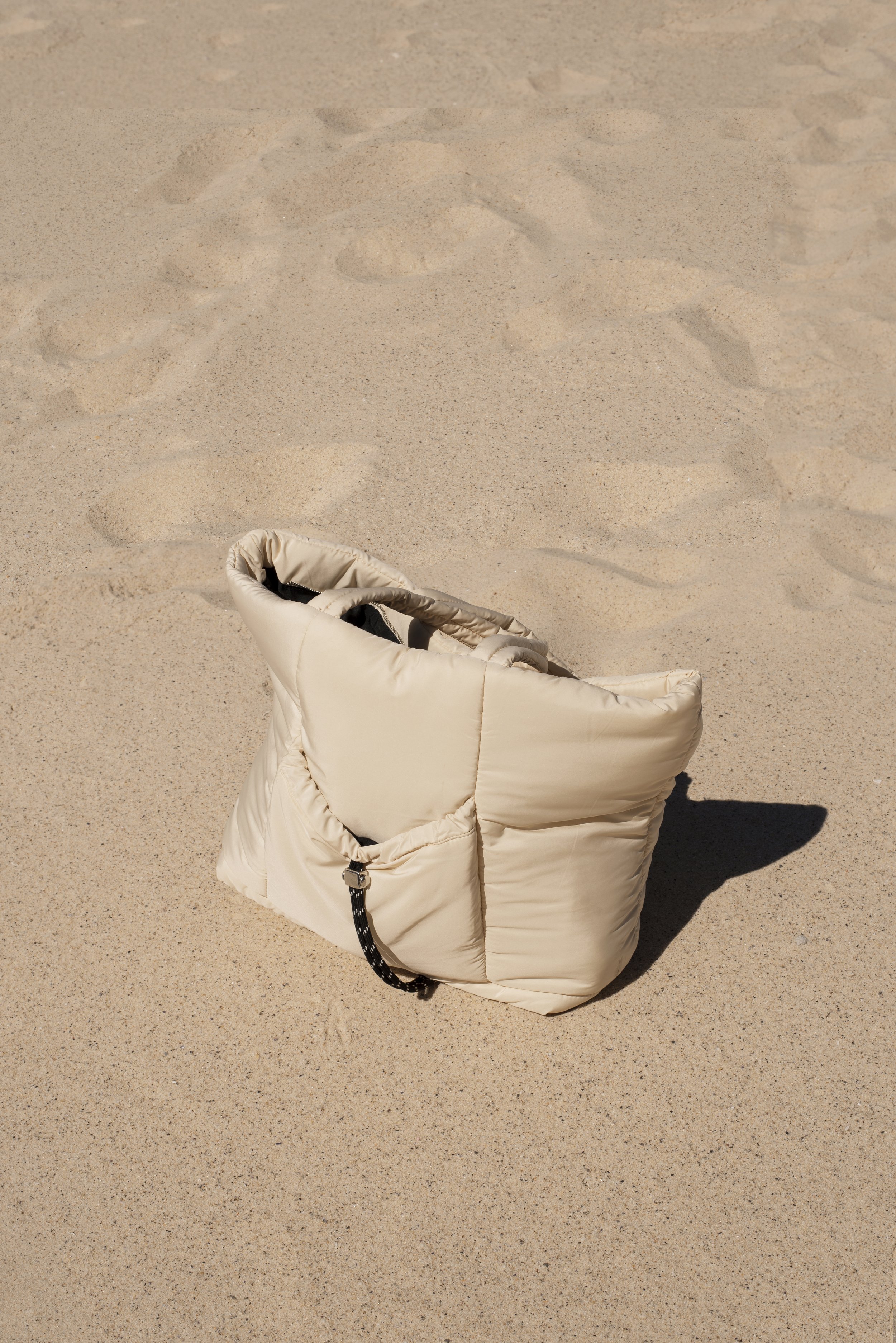 tan puffer bag topshop women's fashion sydney beach style brittany byrne.jpg