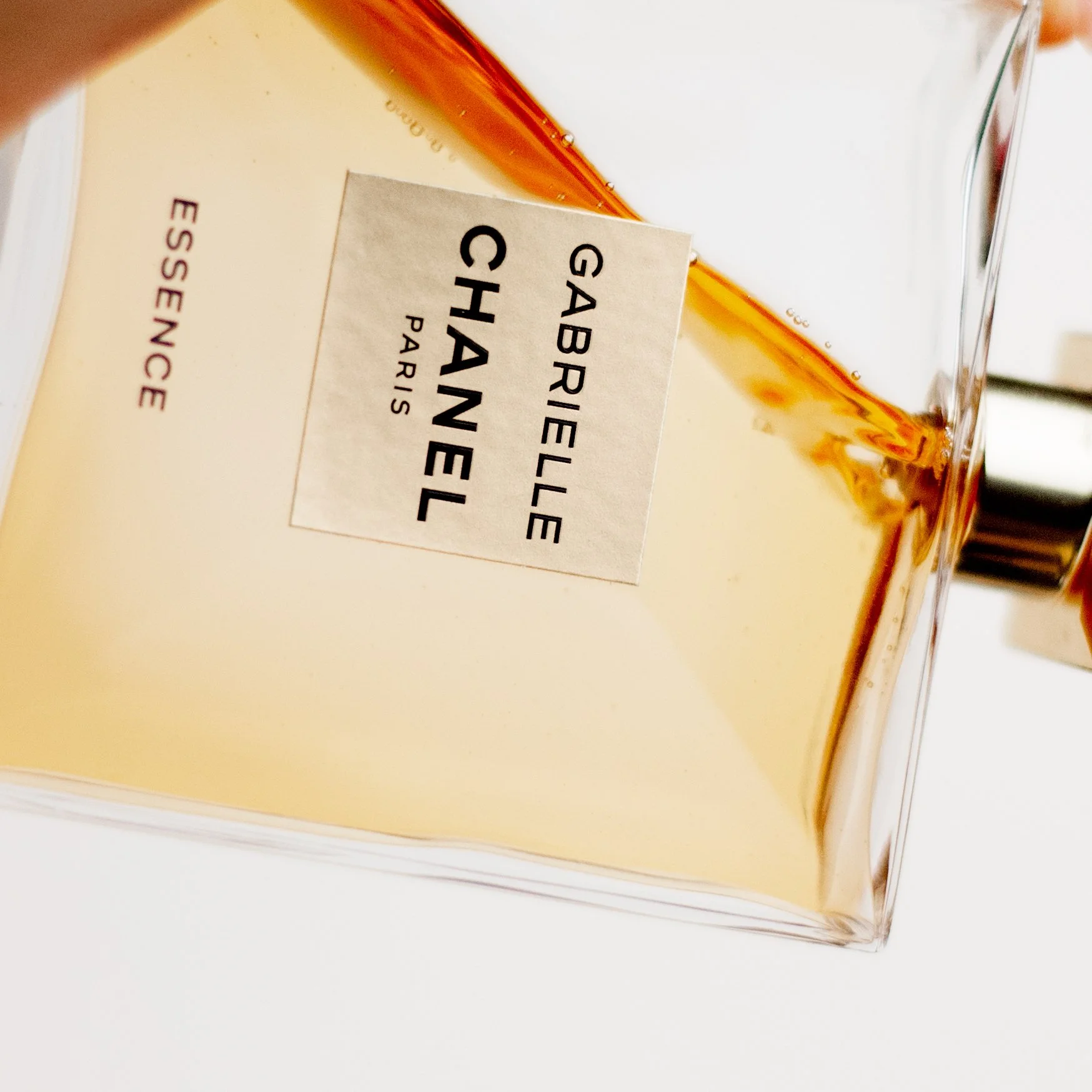 GabrielleChanelEssence_Fragrance_studio-close-up-2-brittanybyrne.jpg
