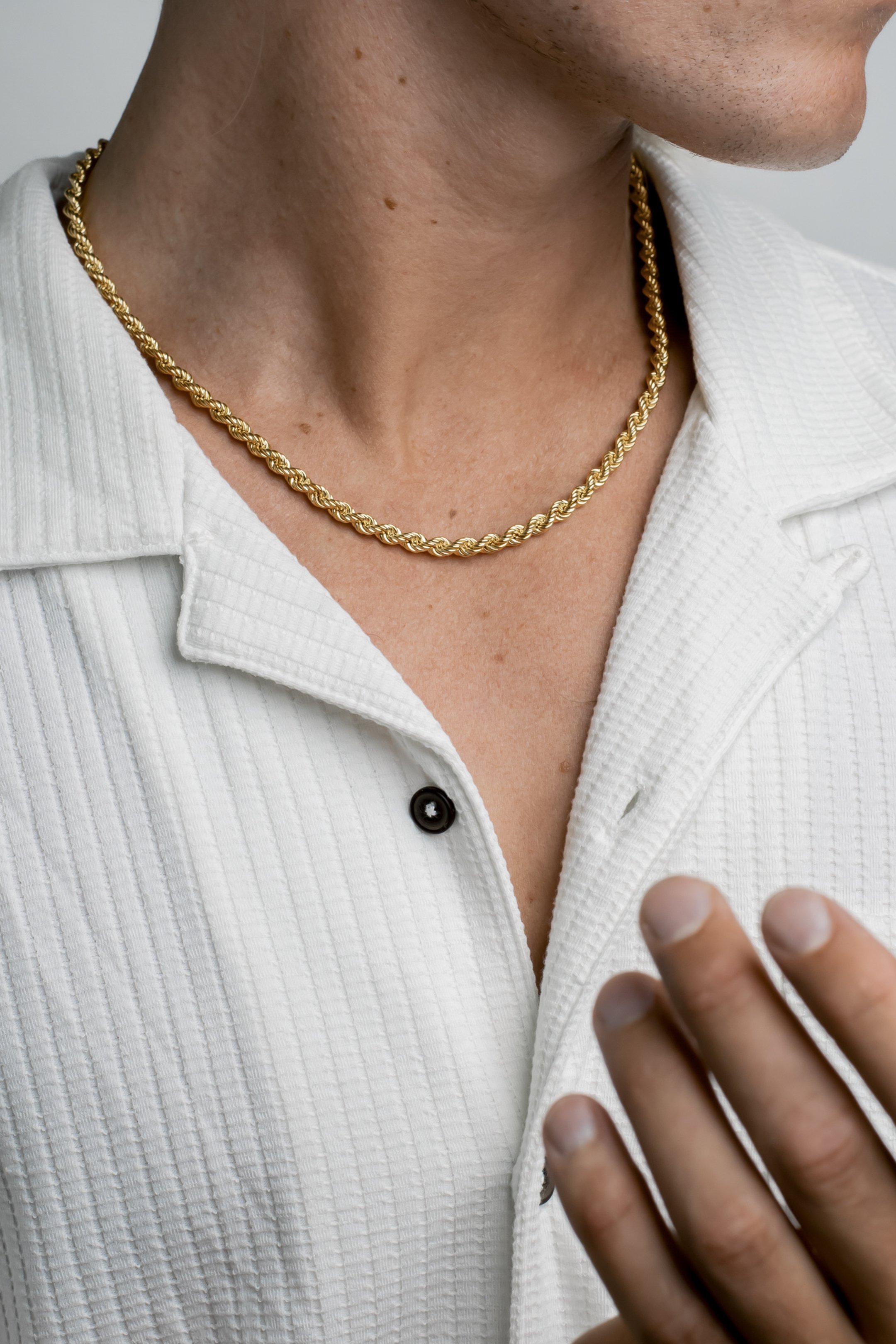 jewelry instagram reel gold vermeil nyc - brittany byrne - billie wilde -men.jpg