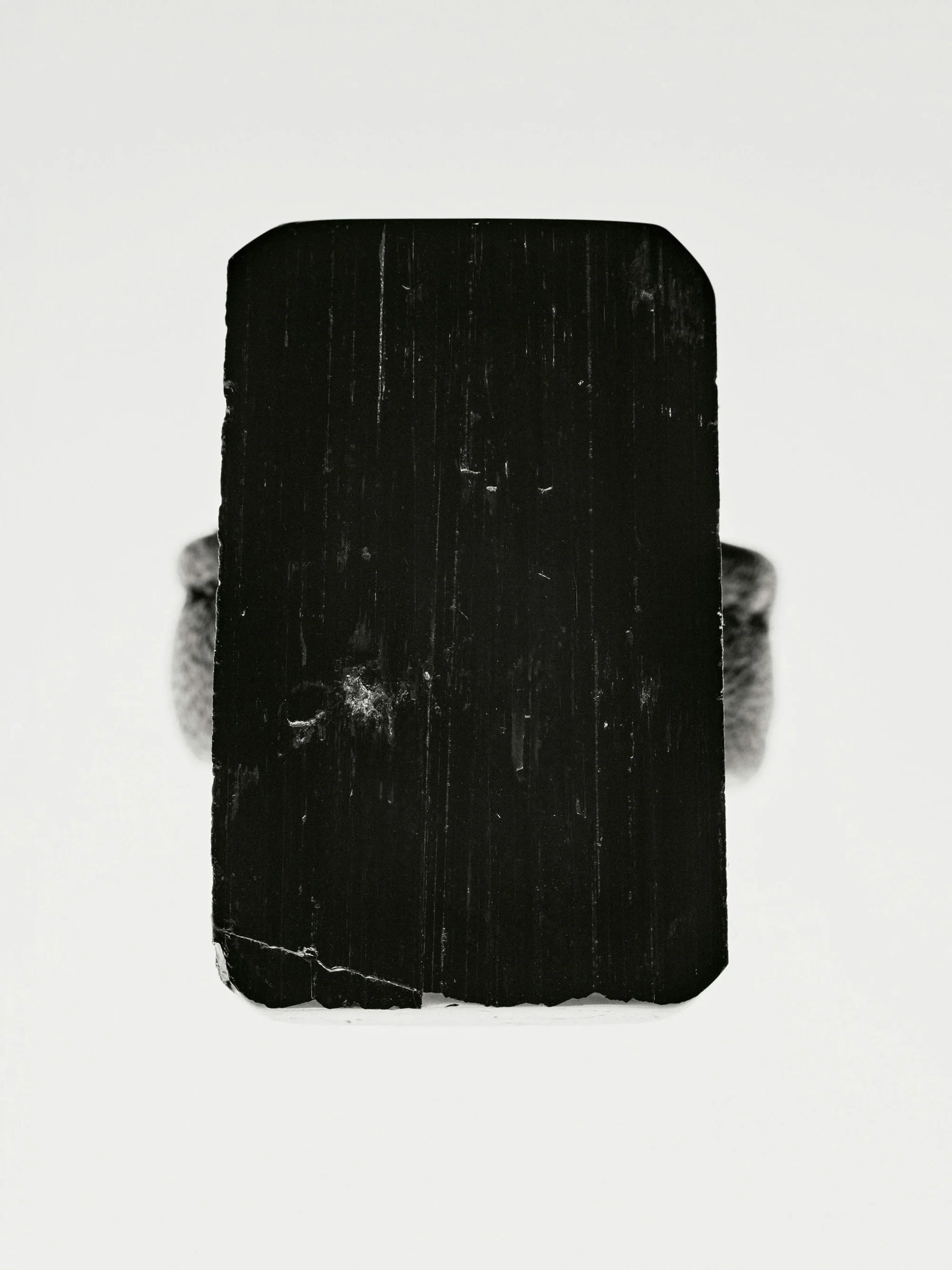 Monies Encre Ring.webp