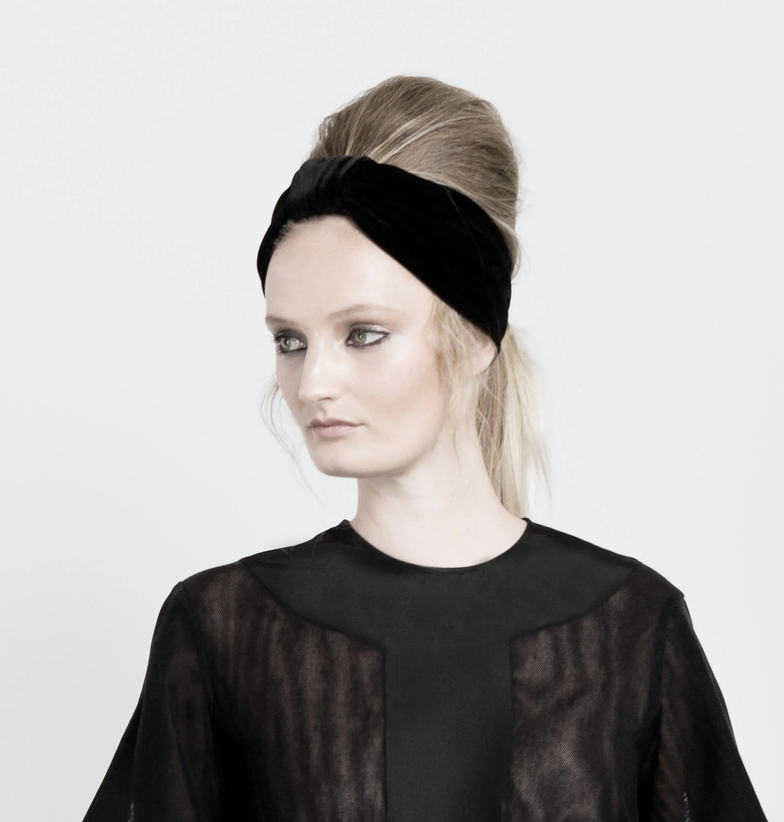BLACK VACATION HEAD BAND 2.jpg