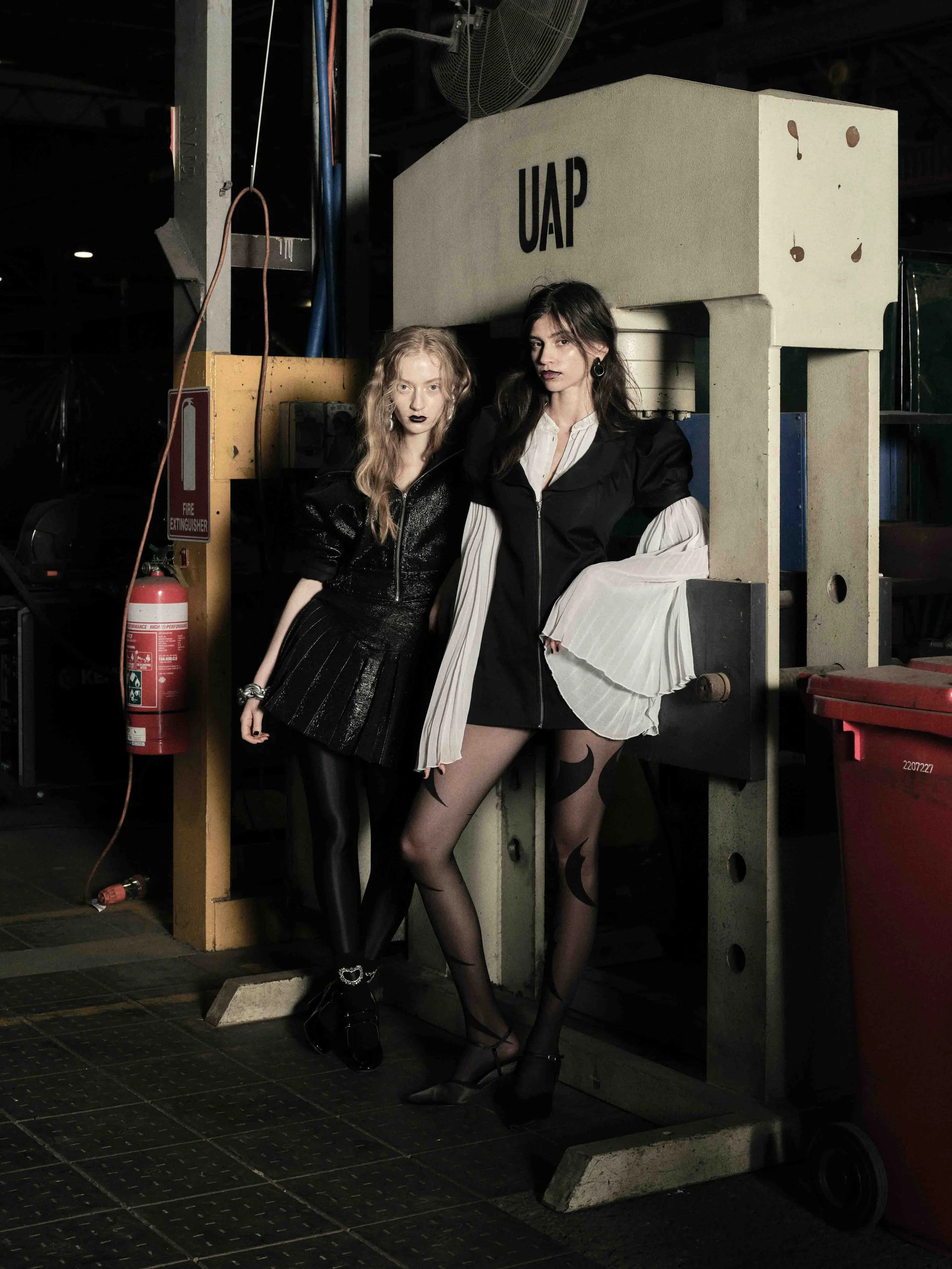 2025-08-chromophobia-lookbook-web-hi-0474.jpg