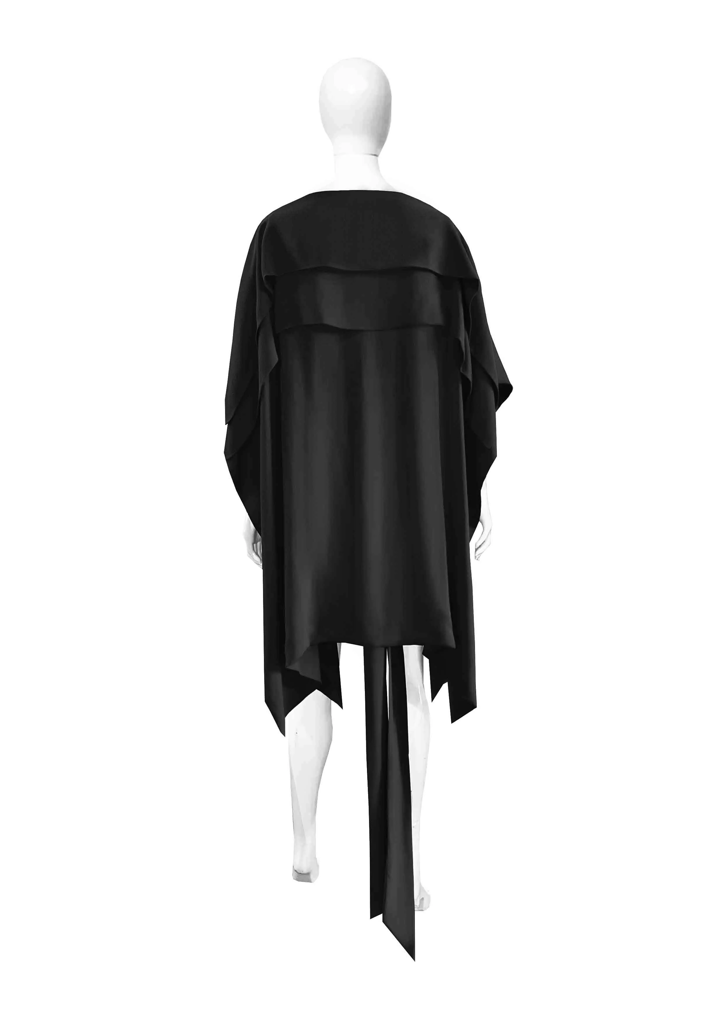 back purple tunic back low black.jpg