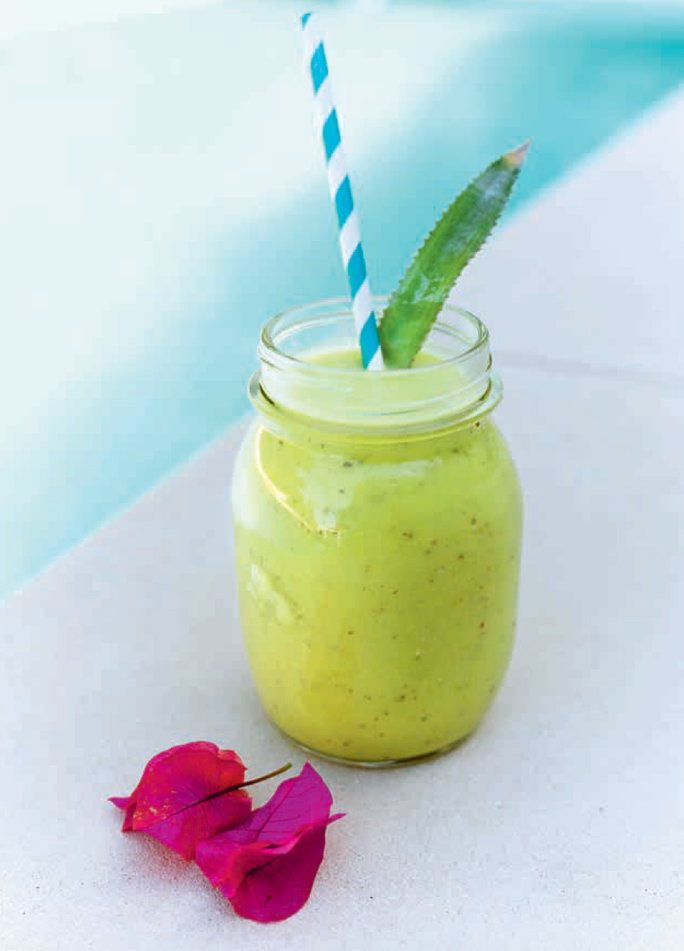 Elle Macpherson's Favorite Smoothie Recipe