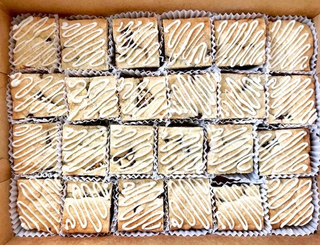 BlondeChocTruffleMacadBrowniepic.jpg