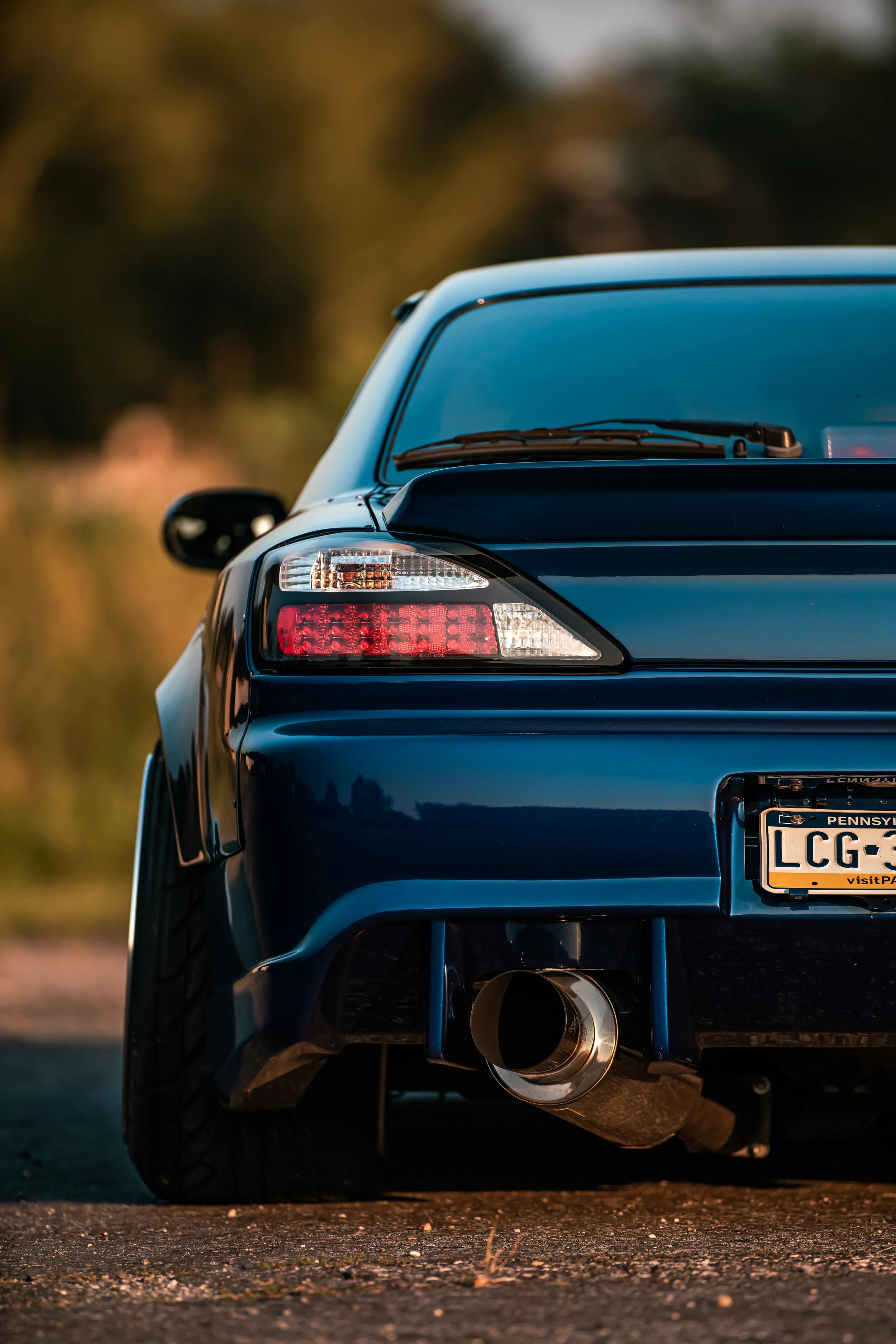 Blue_Nissan_S15_005.jpg
