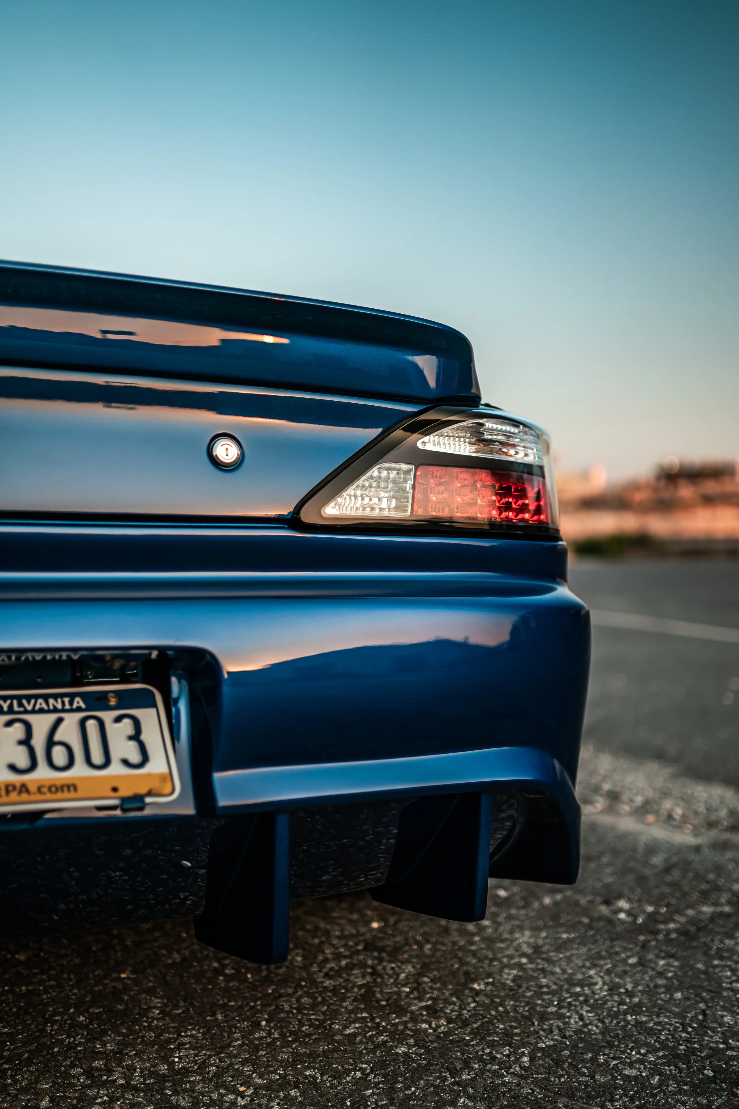 Blue_Nissan_S15_030.jpg