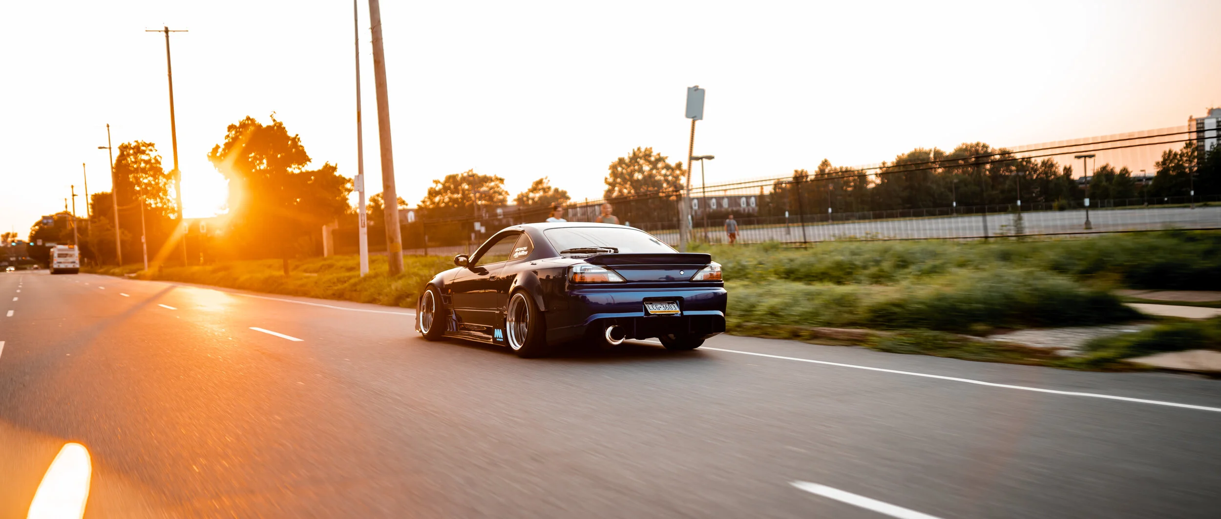 Blue_Nissan_S15_032.jpg