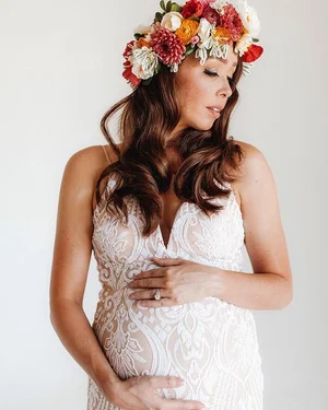 motherhood in bloom 💐🌱🌸
florals: @petalsandpop