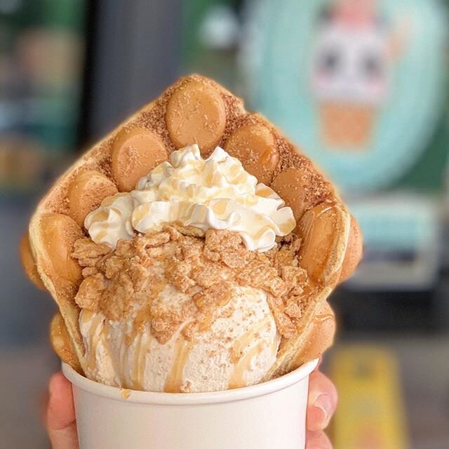 You&rsquo;re the cinnamon to my sugar 😋 The perfect combo: Churro Puffle w/ Horchata ice cream topped with Cinnamon Toast Crunch, whipped cream and caramel drizzle 🤤 What&rsquo;s your perfect combo?! 🤪🐼🍨
&mdash;&mdash;
🚨OPEN EVERYDAY 2PM-9PM‼️