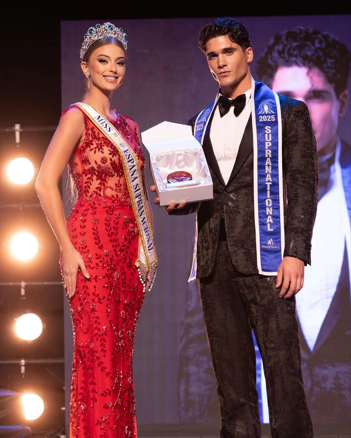 This past weekend, October 25, Mister Supranational 2025, Swann Lavigne @swann_lvgn , had the honor of attending the national final of RNB Espa&ntilde;a in Salou.

During the event, he was presented with the prestigious Jaime I Seal, a municipal dist