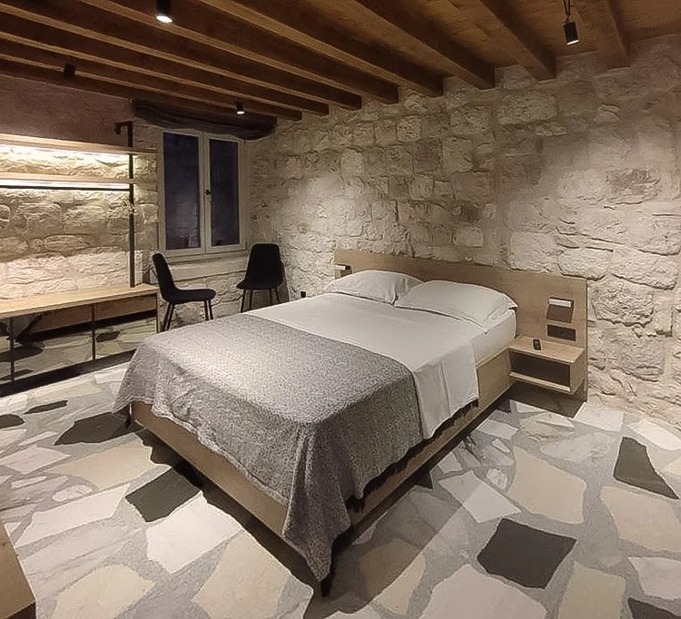 STUDIO C11 HVAR 22.jpg