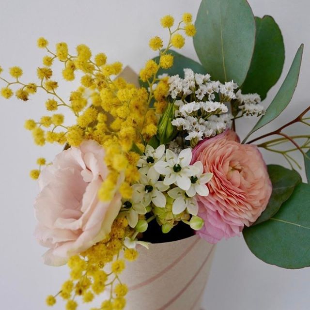 DIY mini bouquets -- perfect for anyone at any time! Visit the link in my profile to find this easy DIY gift.