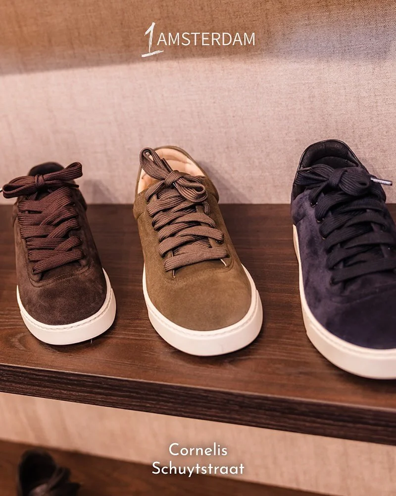 🤩✨ 𝐄𝐞𝐧 𝐦𝐢𝐱 𝐯𝐚𝐧 𝐡𝐨𝐨𝐠𝐰𝐚𝐚𝐫𝐝𝐢𝐠𝐞 𝐢𝐧𝐭𝐞𝐫𝐧𝐚𝐭𝐢𝐨𝐧𝐚𝐥𝐞 𝐦𝐞𝐫𝐤𝐞𝐧 𝐞𝐧 𝐮𝐧𝐢𝐞𝐤𝐞 𝐢𝐭𝐞𝐦𝐬!

Dat vind je bij @1amsterdam!😃 Maar liefst 80% van de collectie bestaat uit Italiaanse topmerken!🇮🇹 Je komt hier niet alleen 