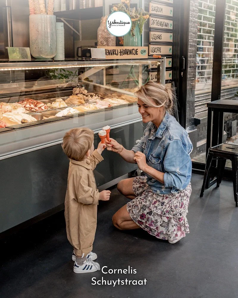 😍 𝐌𝐞𝐭 𝐝𝐚𝐭 𝐡𝐞𝐞𝐫𝐥𝐢𝐣𝐤𝐞 𝐥𝐞𝐧𝐭𝐞𝐳𝐨𝐧𝐧𝐞𝐭𝐣𝐞 𝐤𝐫𝐢𝐣𝐠 𝐣𝐞 𝐭𝐨𝐜𝐡 𝐦𝐞𝐭𝐞𝐞𝐧 𝐳𝐢𝐧 𝐢𝐧 𝐞𝐞𝐧 𝐢𝐣𝐬𝐣𝐞?

Daarvoor moet je bij @ijsboutique zijn!🍨 Hier geniet je van ambachtelijk schepijs, vers bereid in eigen keuken. Het 