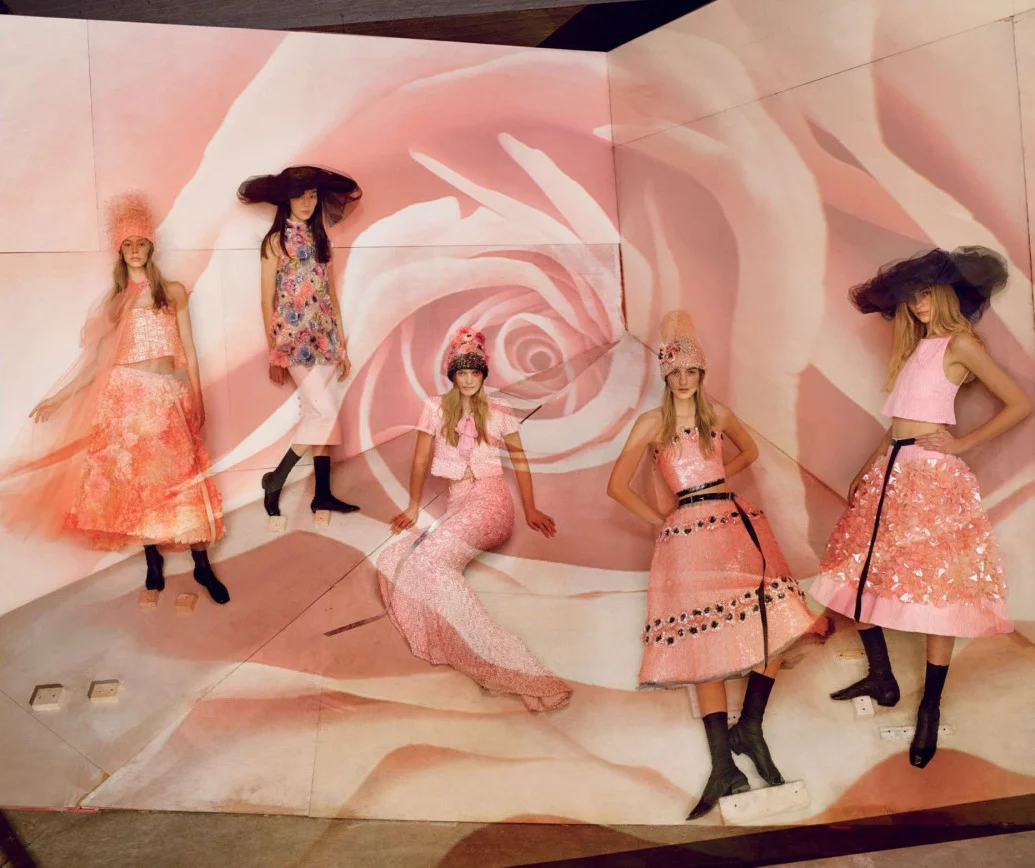 Rose-Garden-—-VOGUE-US-☛-Annie-Leibovitz.jpg