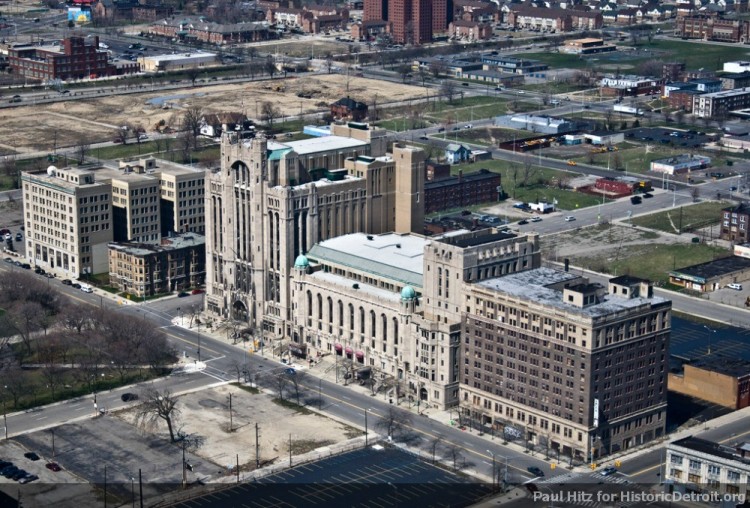 The American Hotel perched next to its neighbor, the Masonic Temple. Photo by Paul Hitz for Historic Detroit