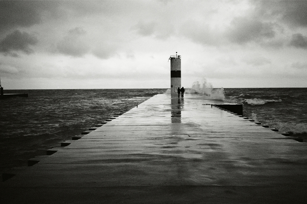 35mm photo by Eric Hergenreder (Minolta Hi-Matic AF2 | Ilford XP2)