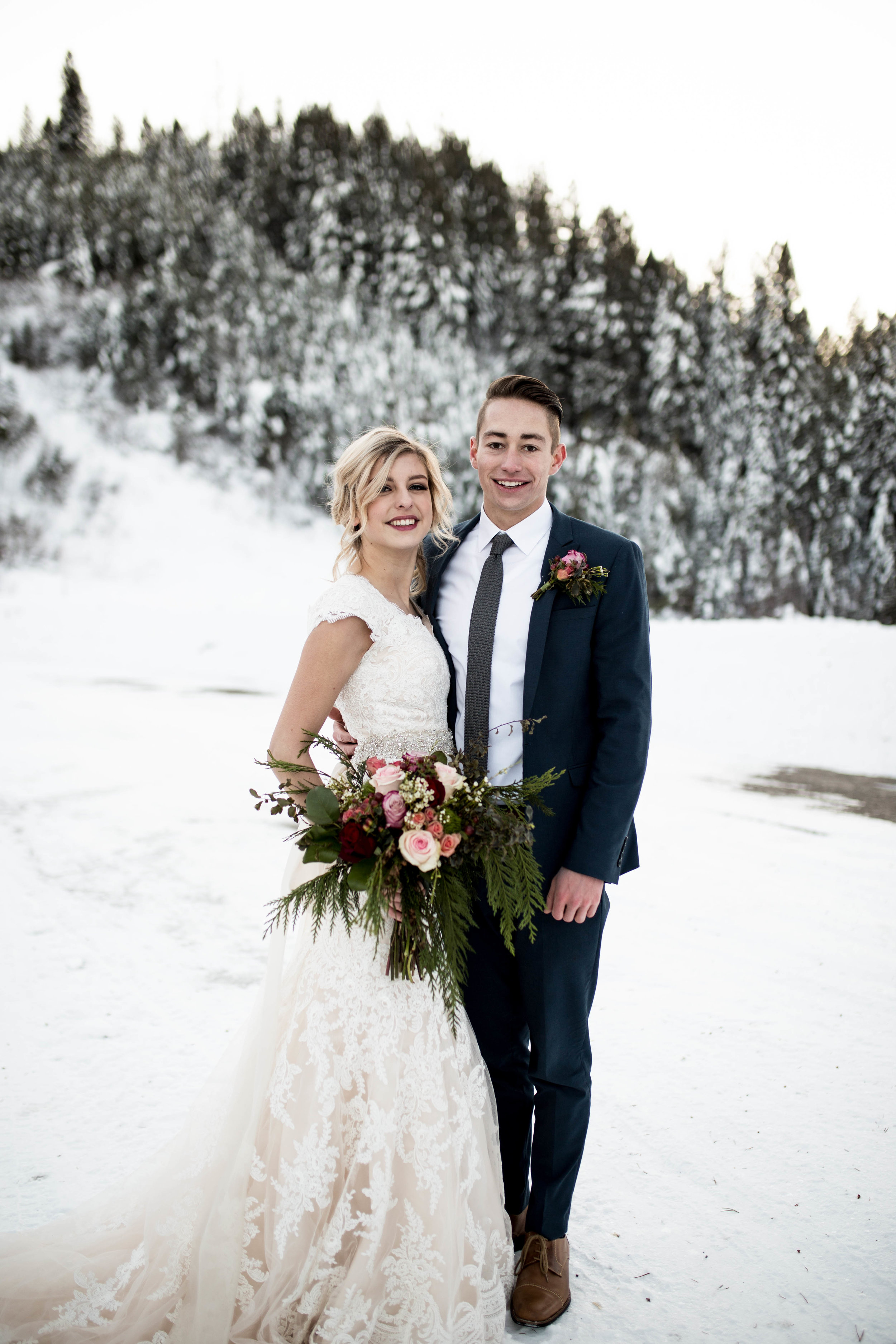 WinterWeddingBridalsTarghee (73 of 121).jpg
