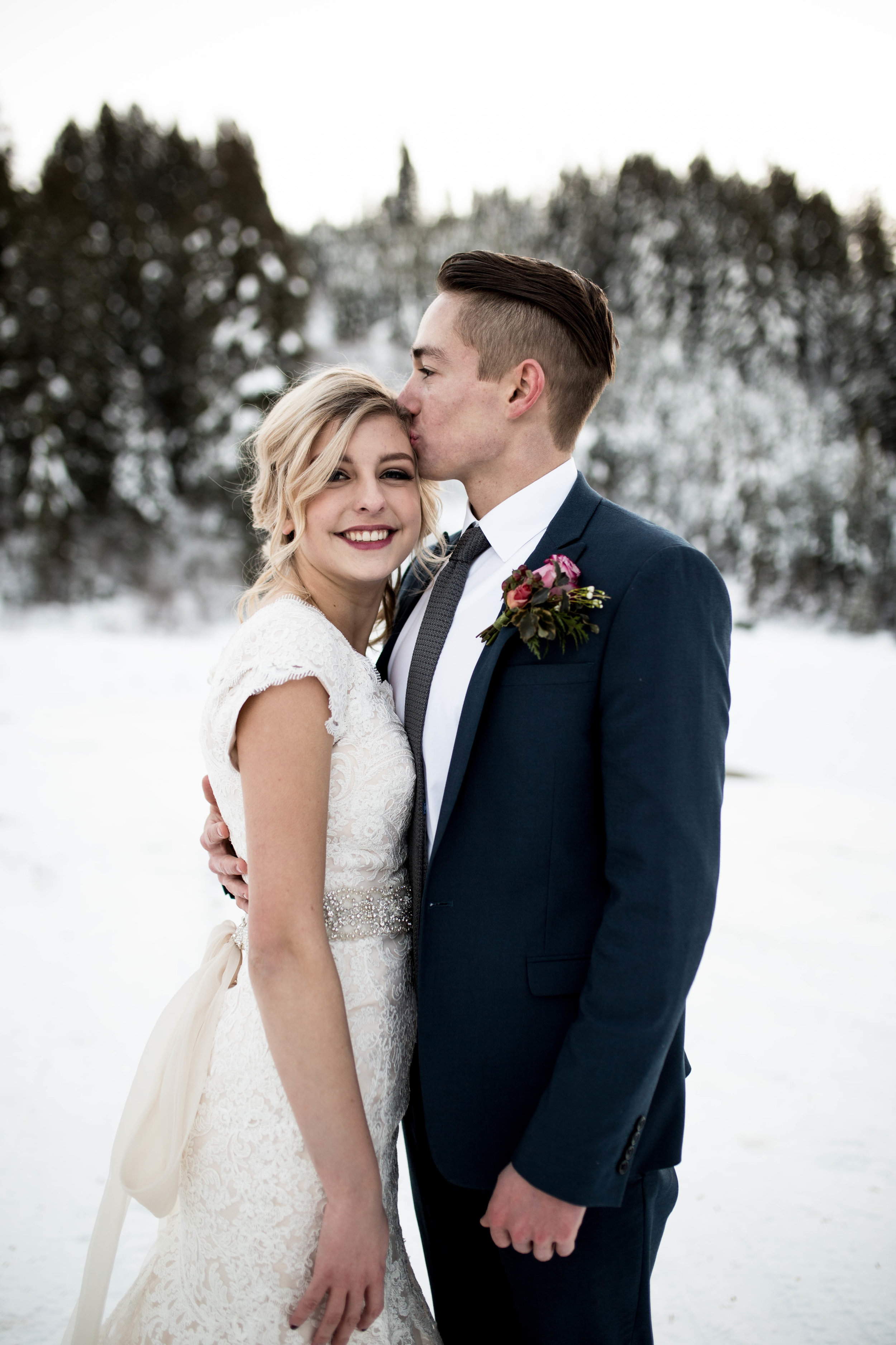 WinterWeddingBridalsTarghee (75 of 121).jpg