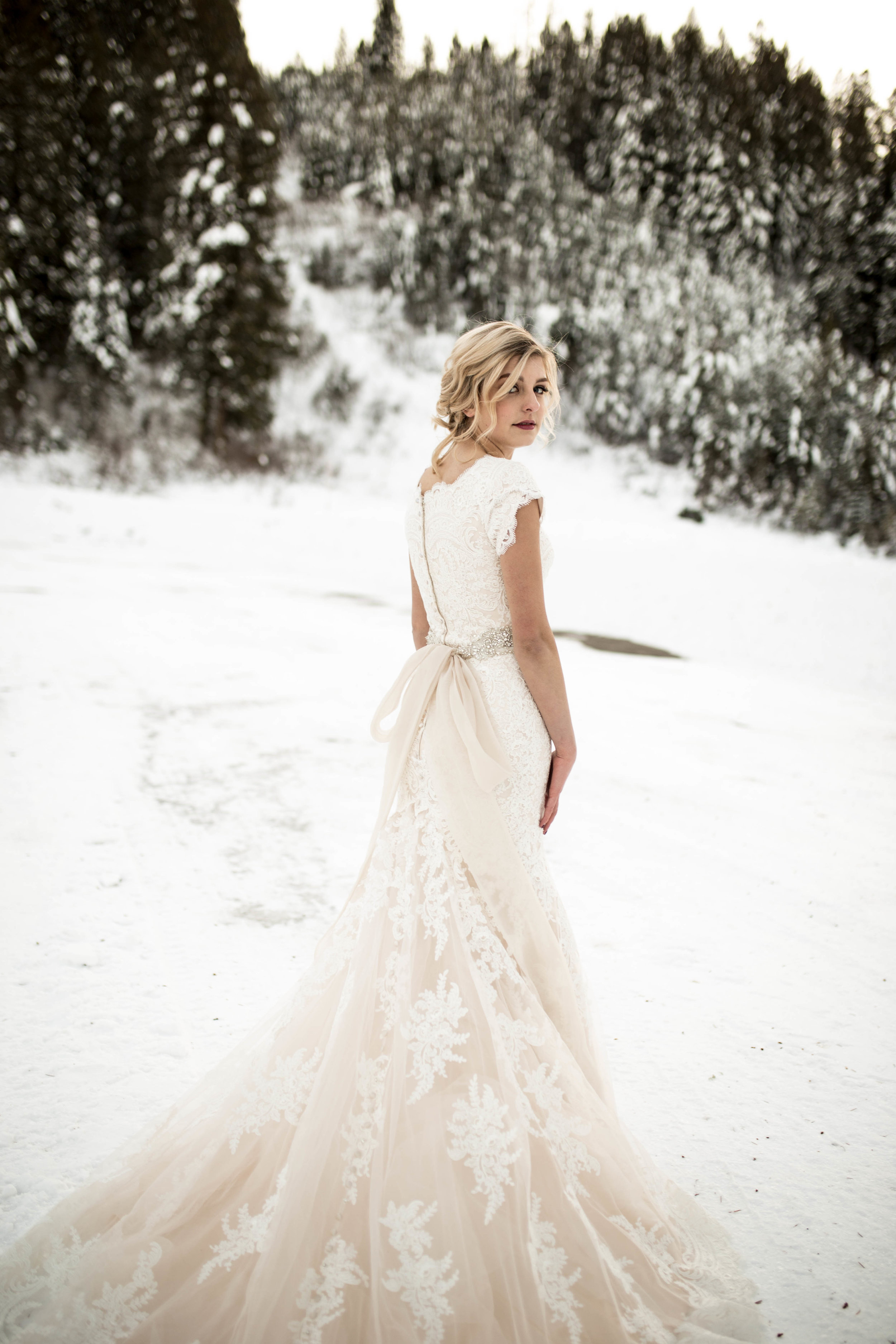 WinterWeddingBridalsTarghee (93 of 121).jpg