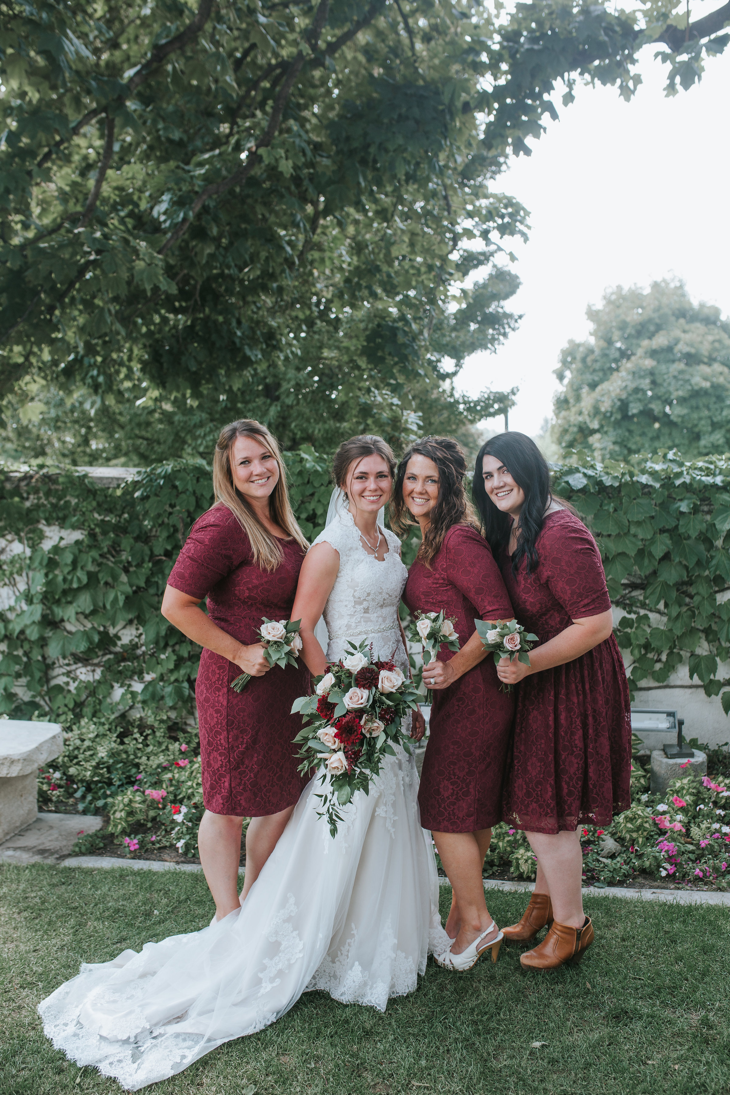 TempleExit-Family-BridalPartyPhotos(137of427).jpg