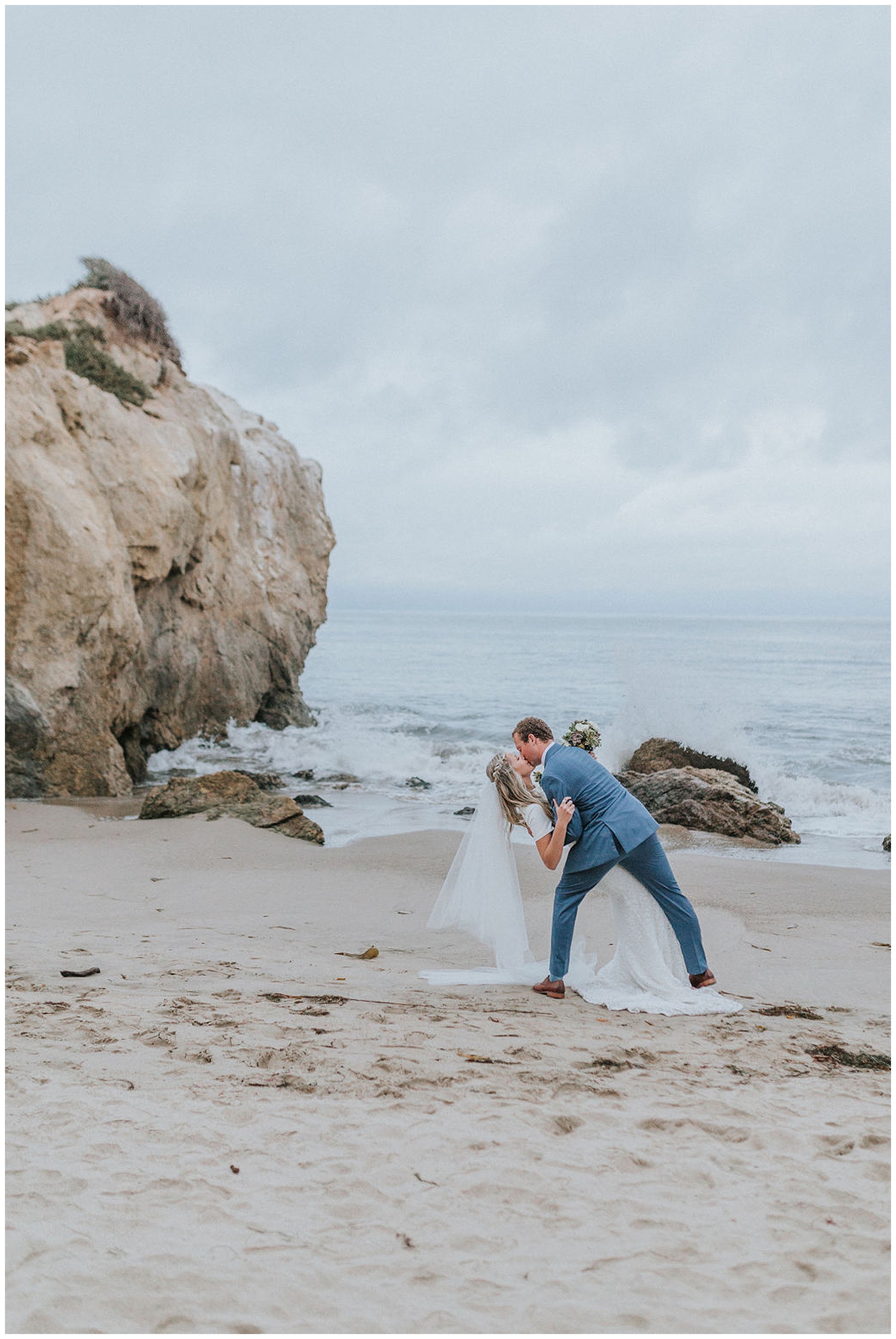 el-matador-state-beach-los-angeles-wedding-look-for-the-light