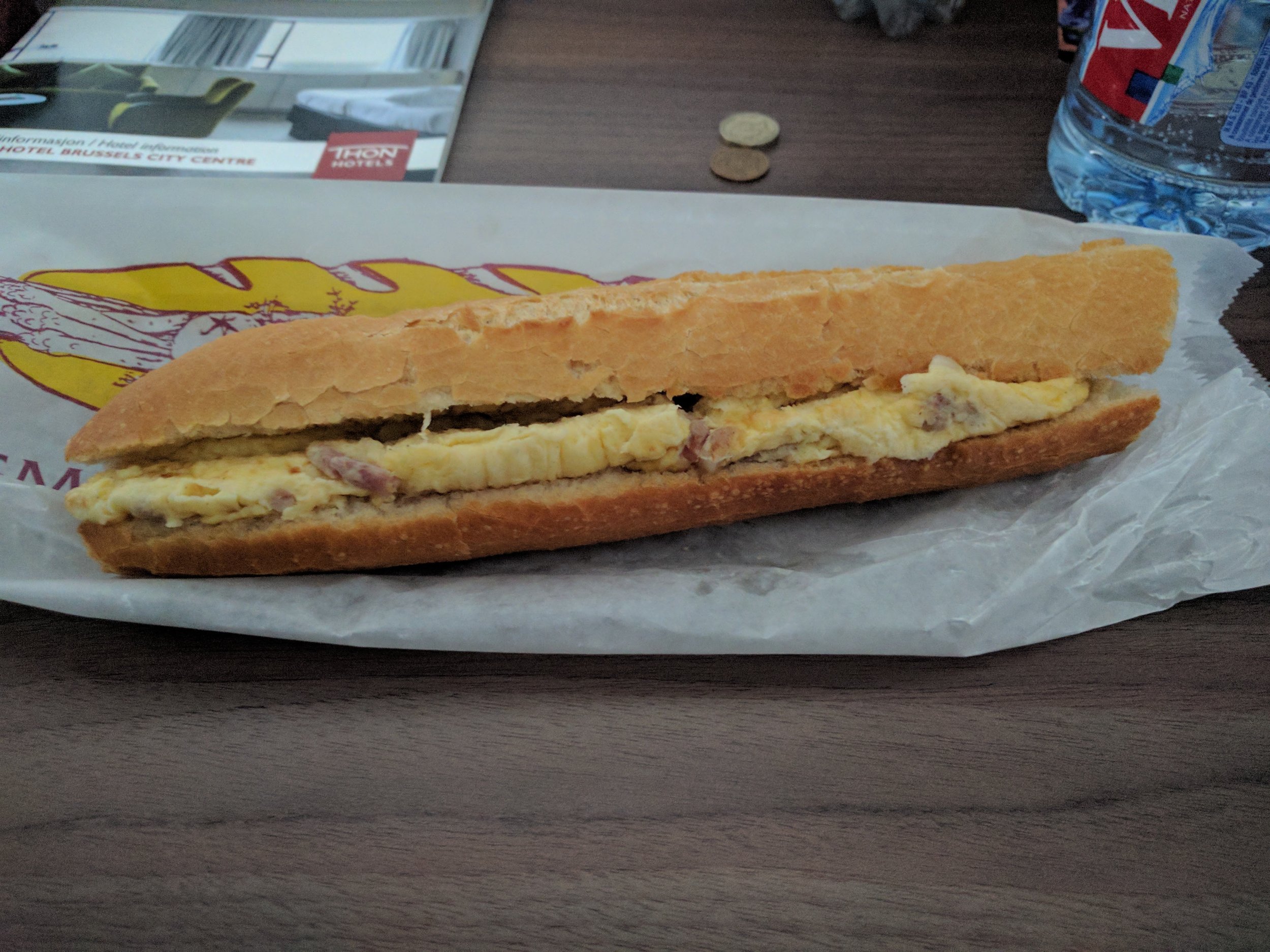 Omelet baguette