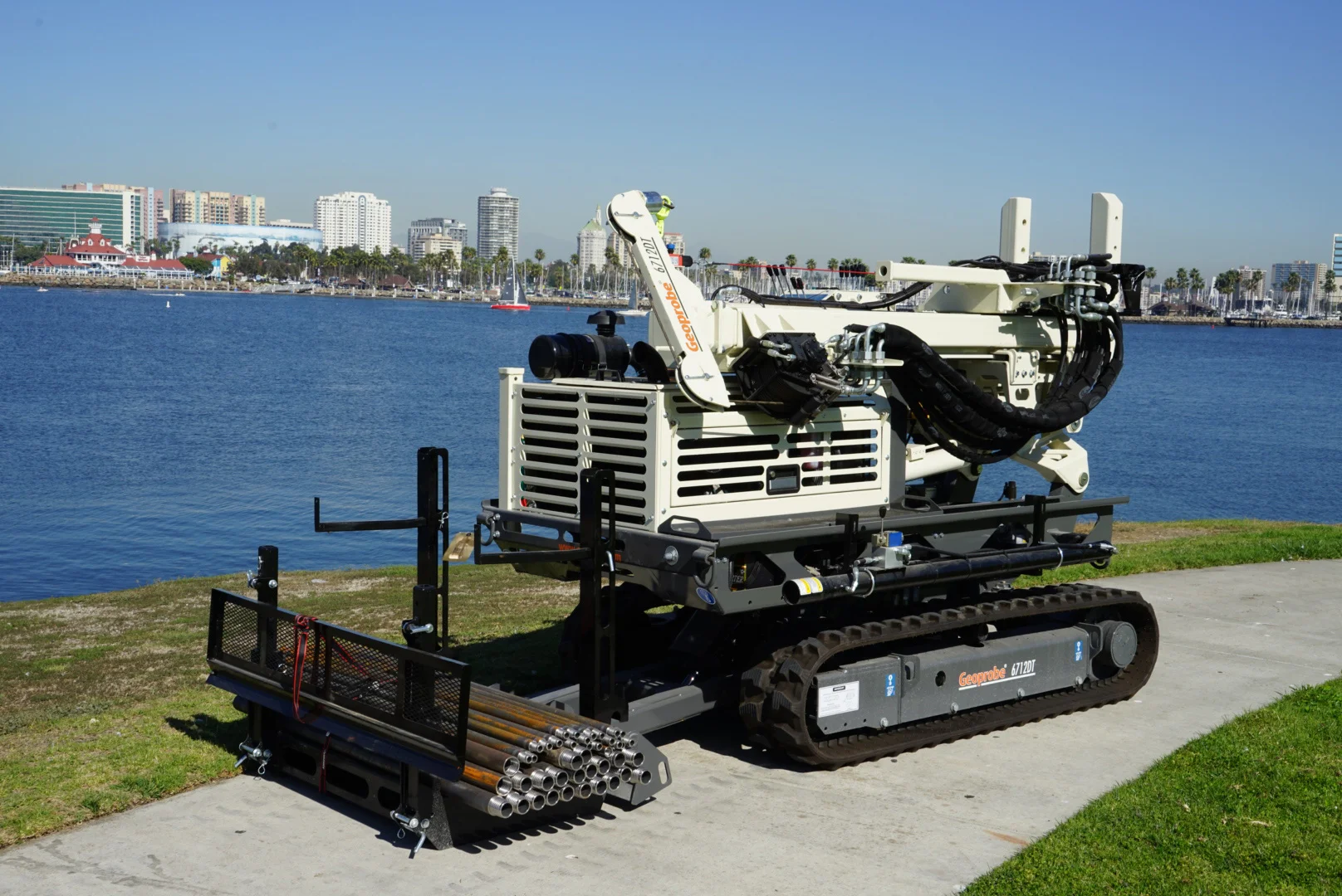 LRG_DSC04794_web.jpg