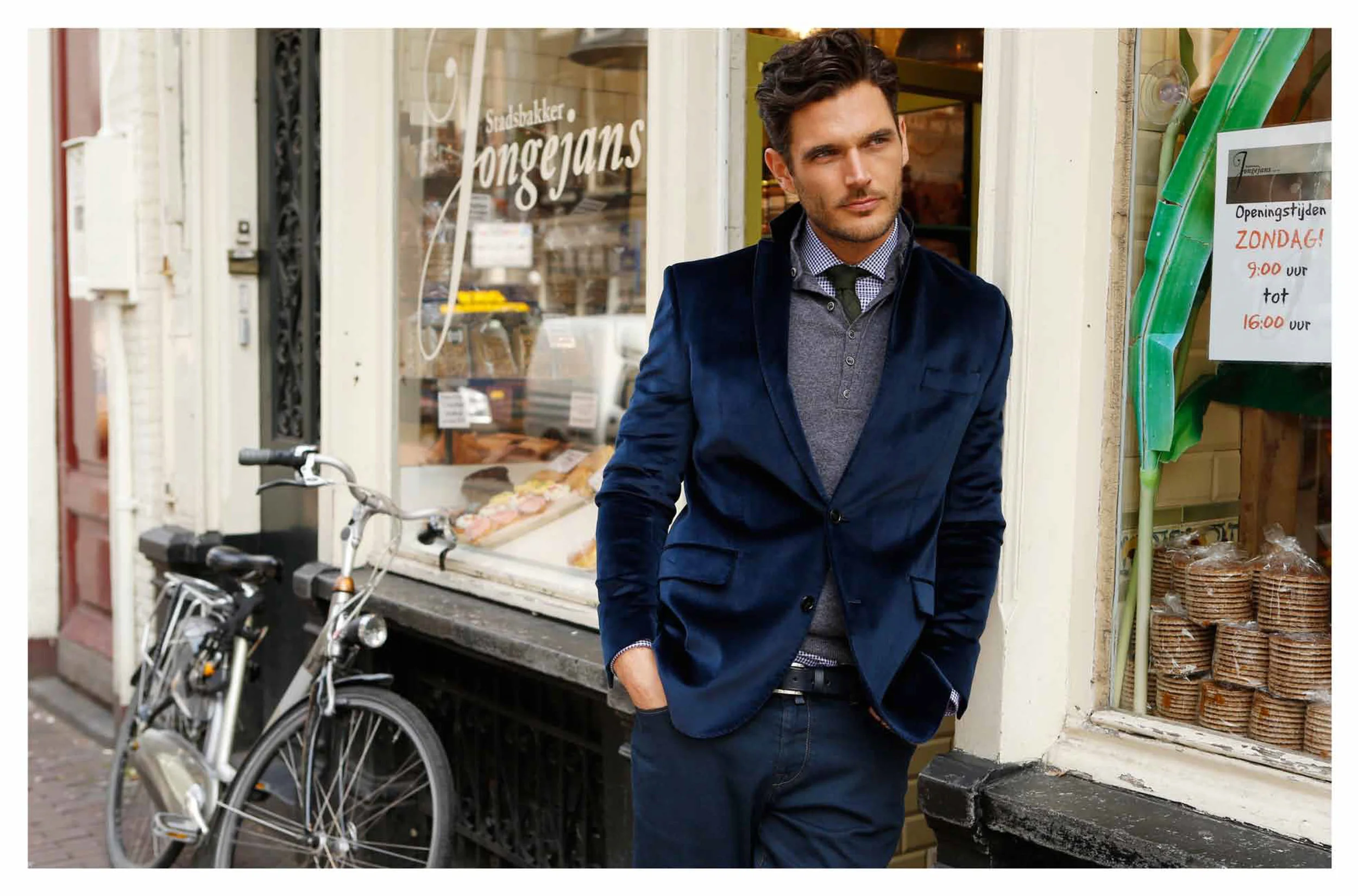 cacharel 50x33-37.jpg