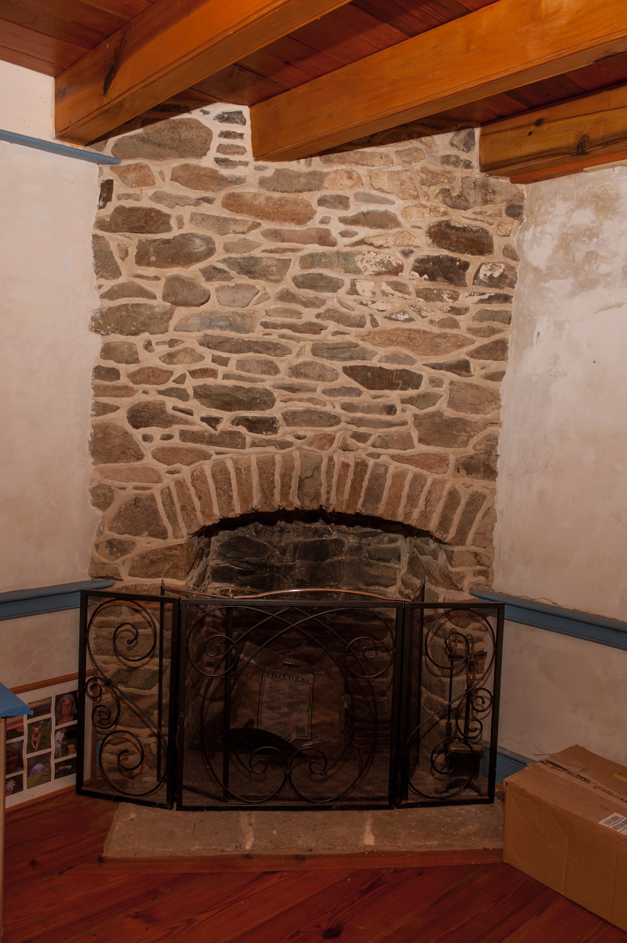 The kitchen fireplace. 